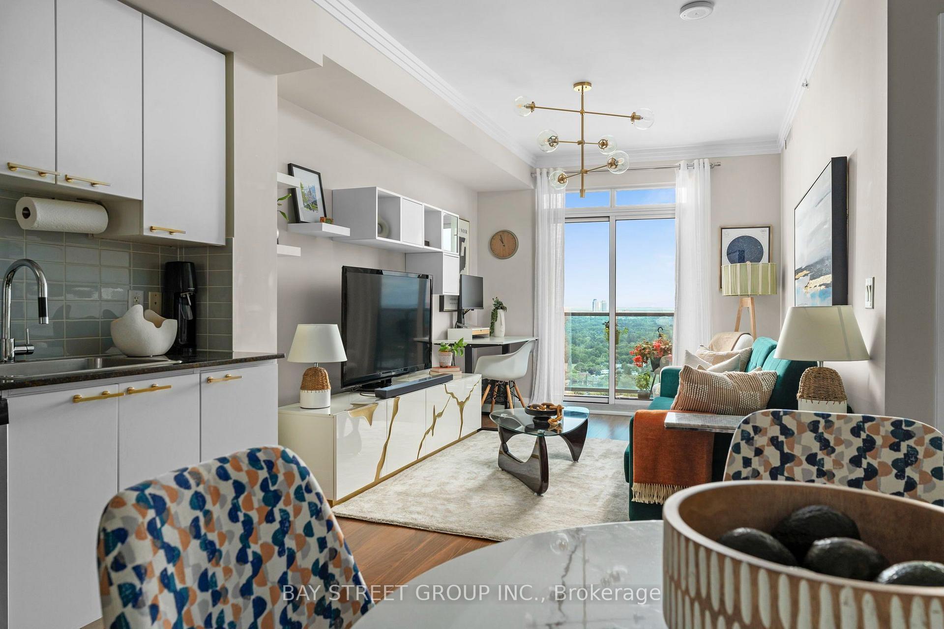 Photo 11 of Unit 1905, 7171 Yonge Street, Markham, Grandview — HOMEH