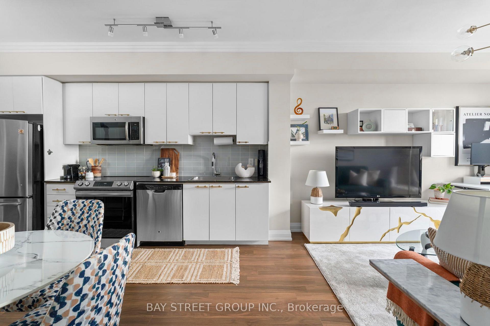 Photo 12 of Unit 1905, 7171 Yonge Street, Markham, Grandview — HOMEH