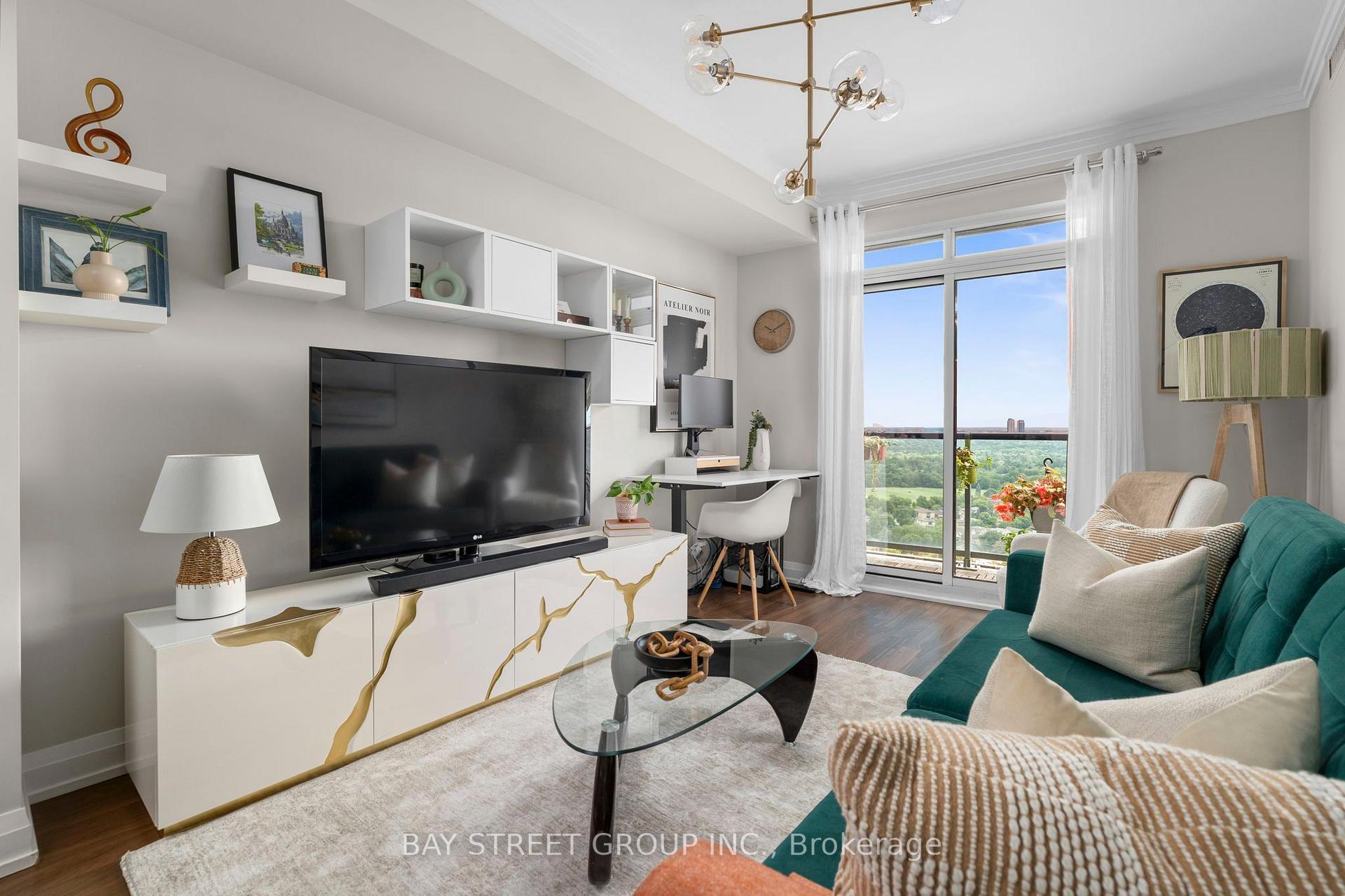 Photo 15 of Unit 1905, 7171 Yonge Street, Markham, Grandview — HOMEH