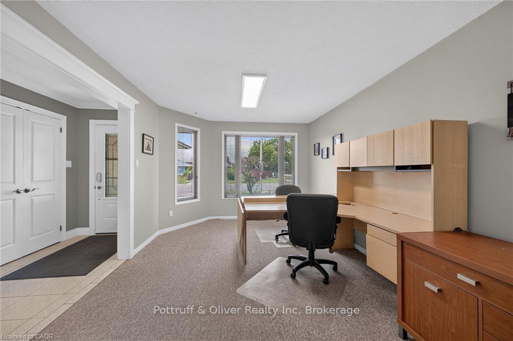 Photo 6 of 3 Ridgemount Drive, Hamilton, Butler — HOMEH