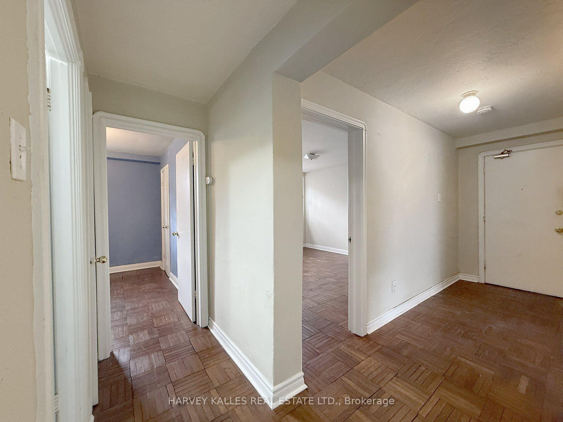 Photo 13 of Unit 2, 88 Trethewey Drive, North York, Beechborough-Greenbrook — HOMEH