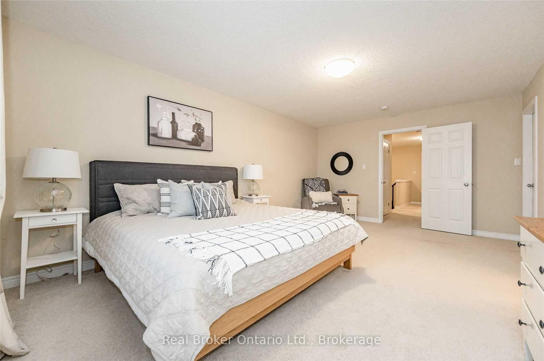 Photo 19 of 72 Mussen Street, Guelph, Victoria North — HOMEH