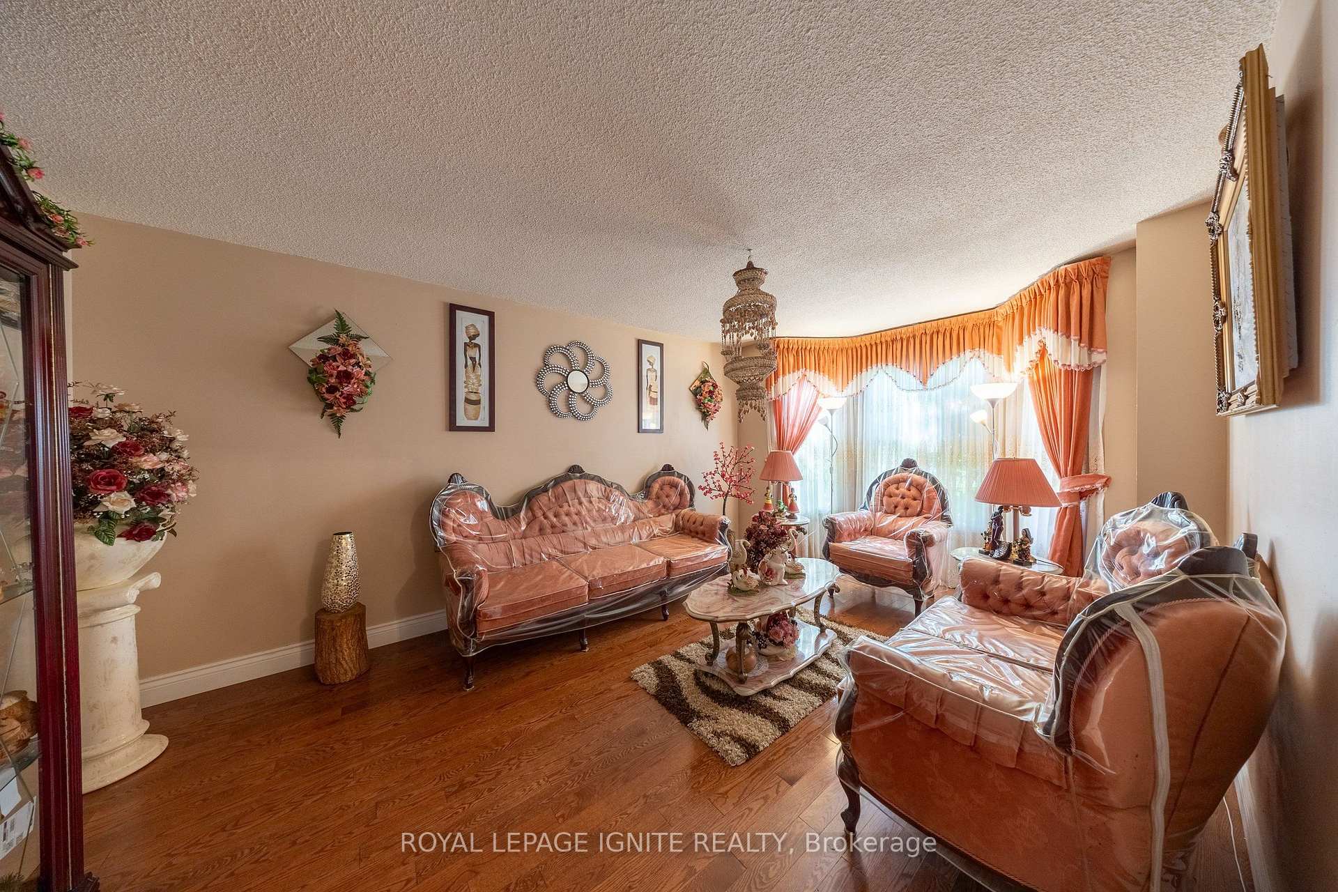 Photo 4 of 3694 Ellesmere Road, Scarborough, Highland Creek — HOMEH