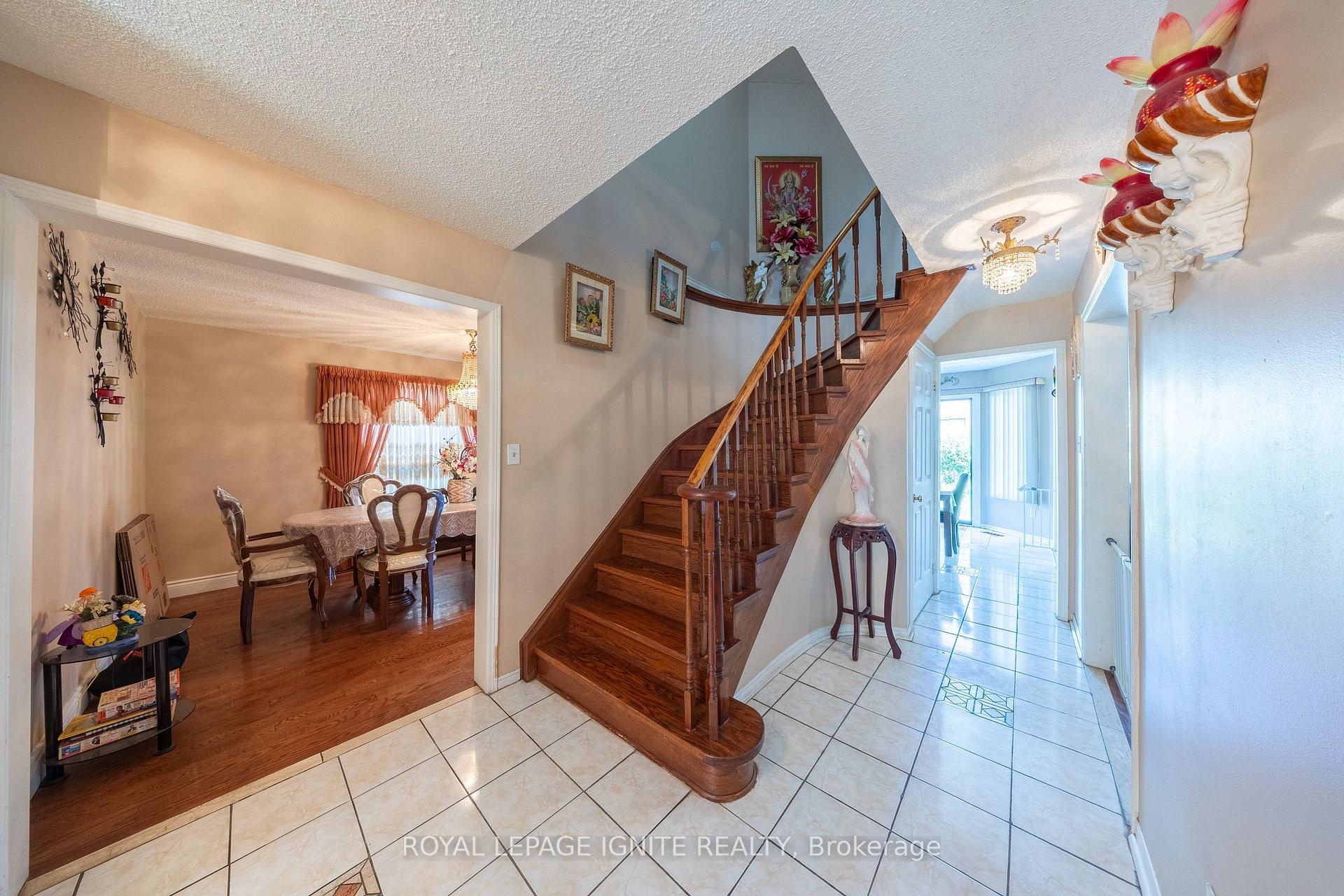 Photo 9 of 3694 Ellesmere Road, Scarborough, Highland Creek — HOMEH