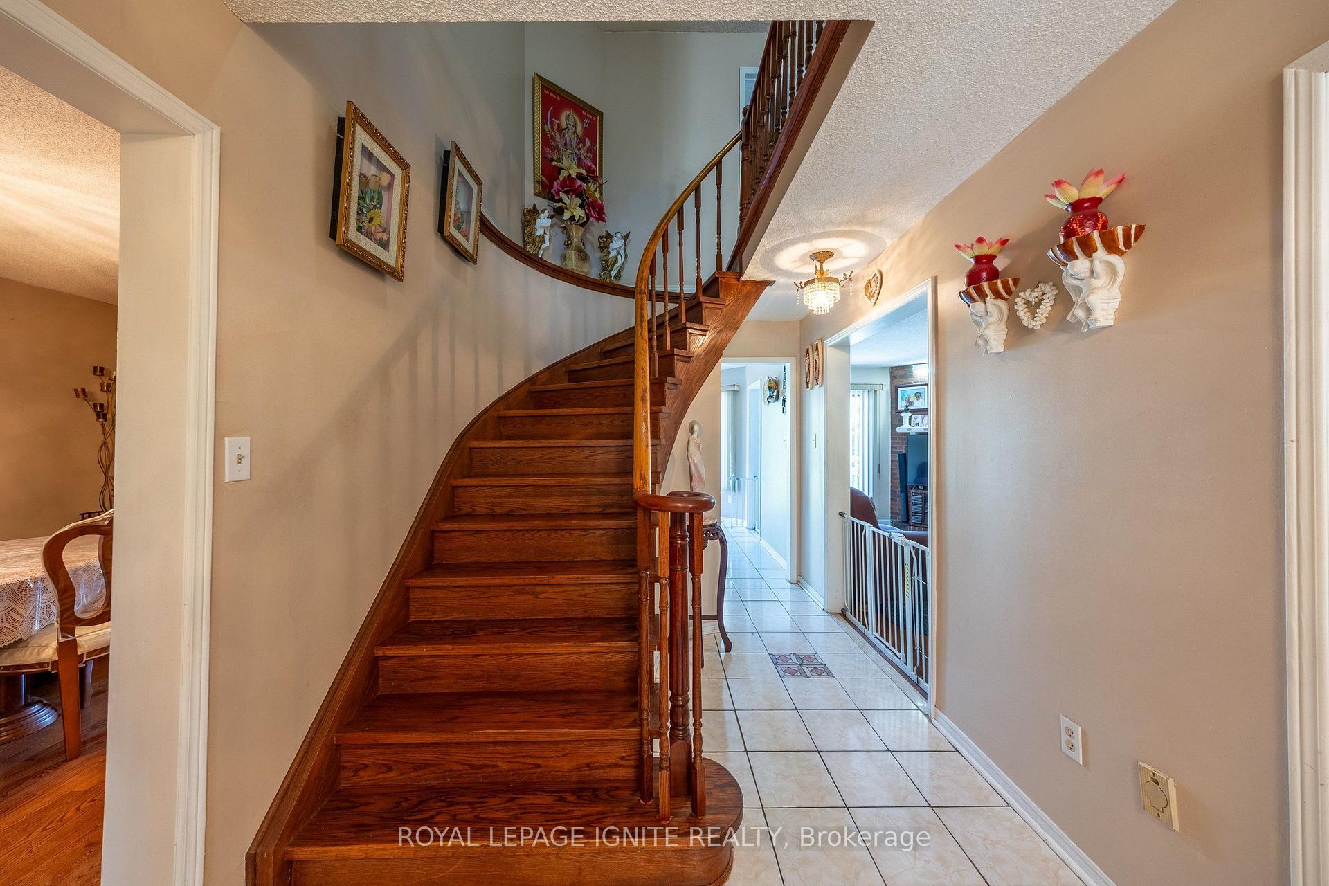 Photo 10 of 3694 Ellesmere Road, Scarborough, Highland Creek — HOMEH