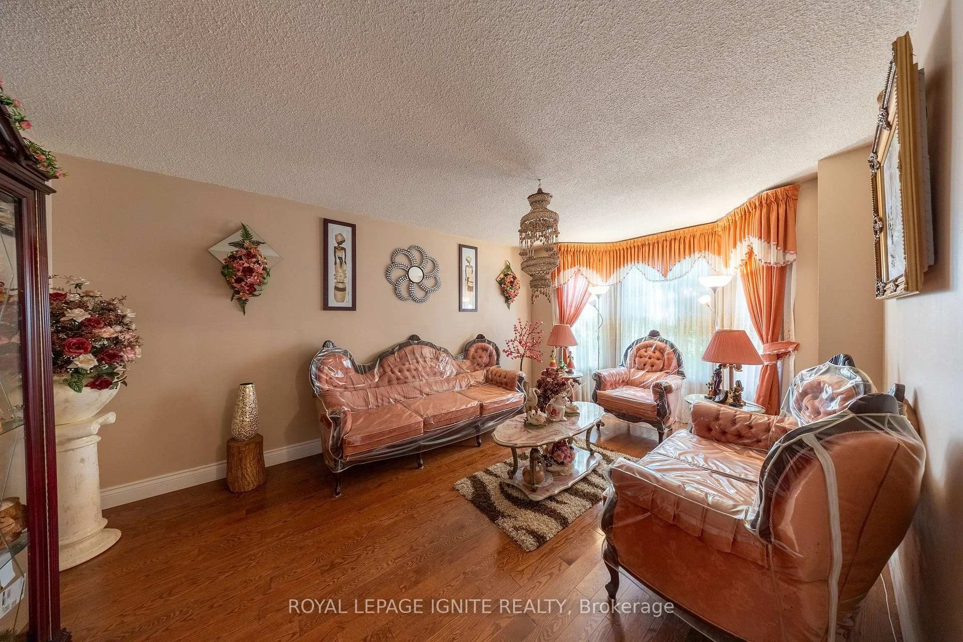 Photo 3 of 3694 Ellesmere Road, Scarborough, Highland Creek — HOMEH