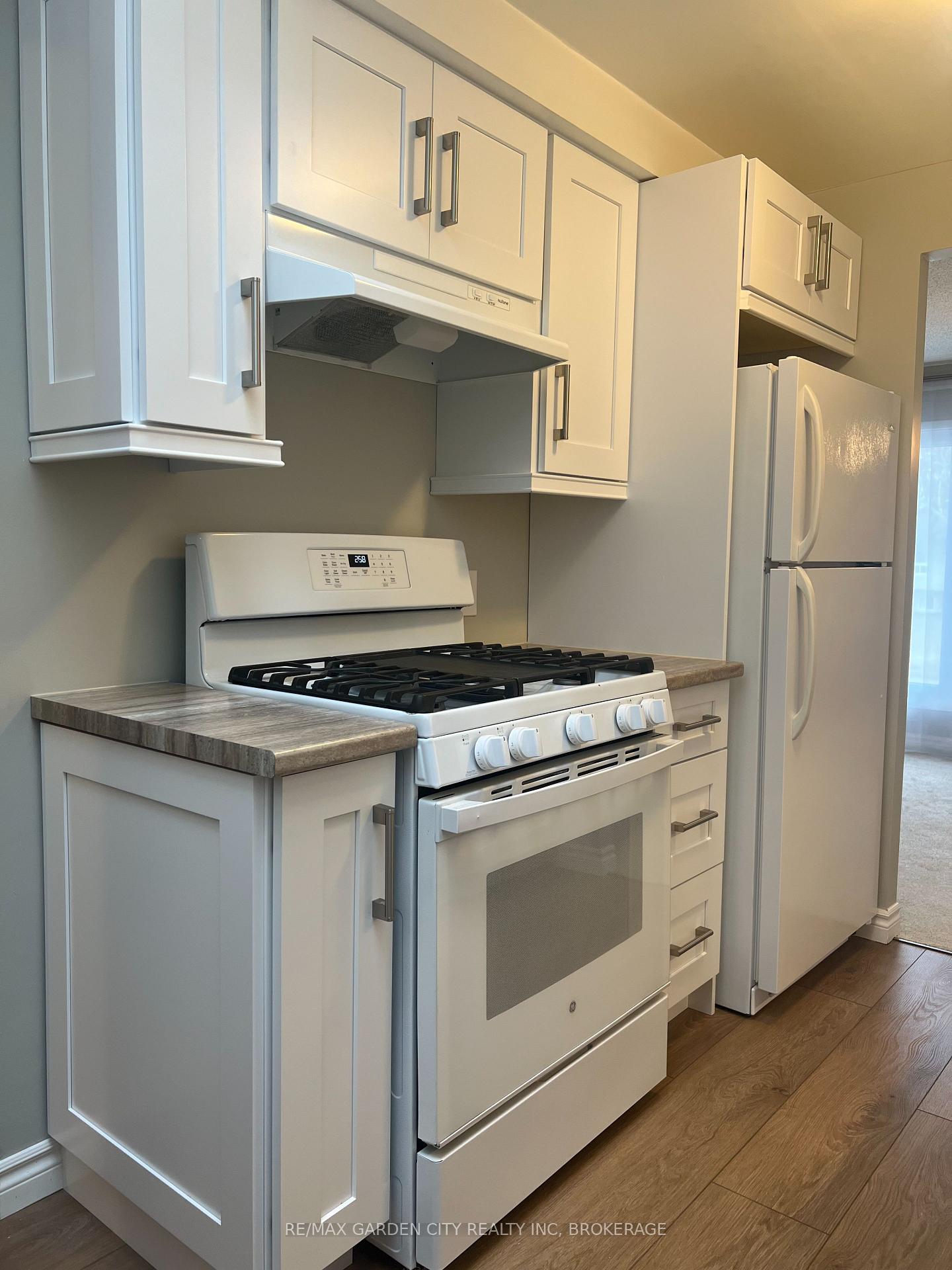 Photo 4 of Unit 1, 22 Bula Drive, St. Catharines, Lakeport — HOMEH