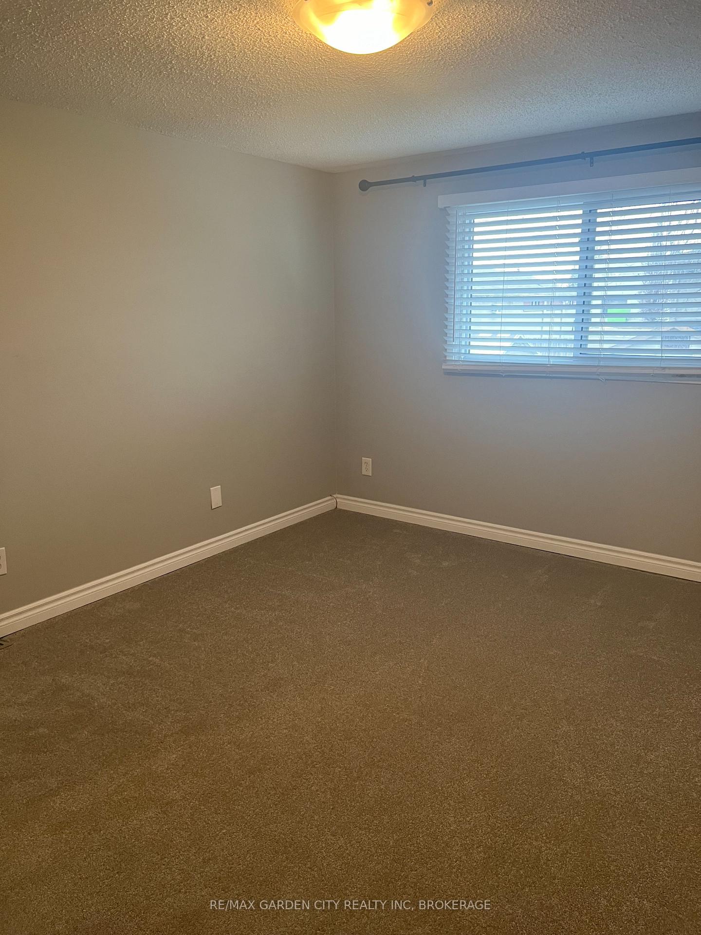 Photo 7 of Unit 1, 22 Bula Drive, St. Catharines, Lakeport — HOMEH