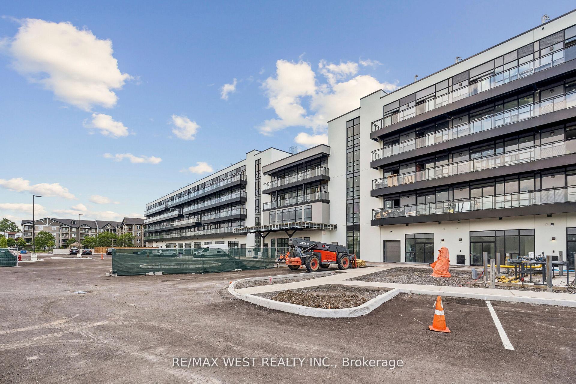 Photo 3 of Unit 114, 350 Prince Charles Drive S, Welland, Broadway — HOMEH
