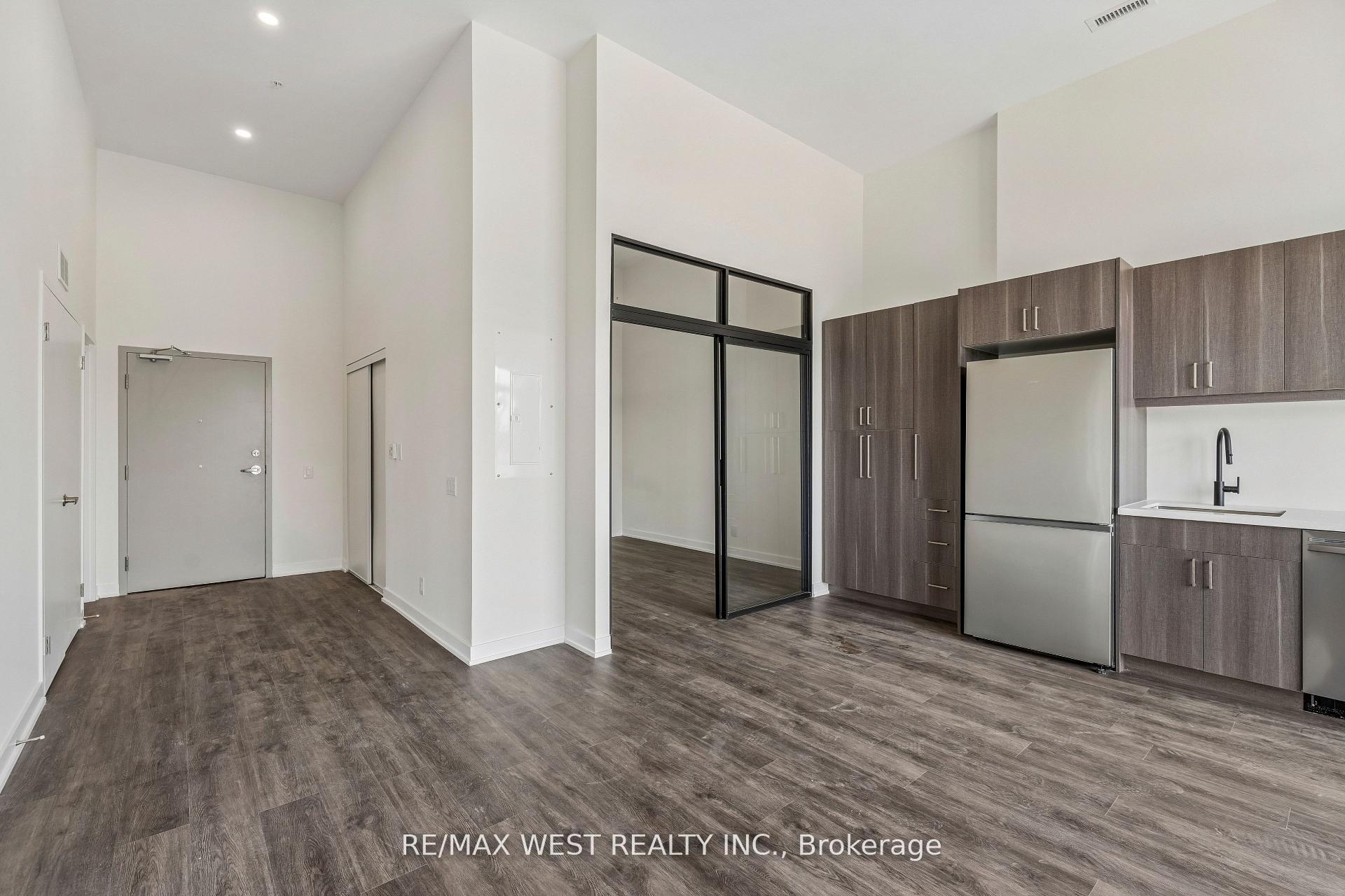 Photo 8 of Unit 114, 350 Prince Charles Drive S, Welland, Broadway — HOMEH