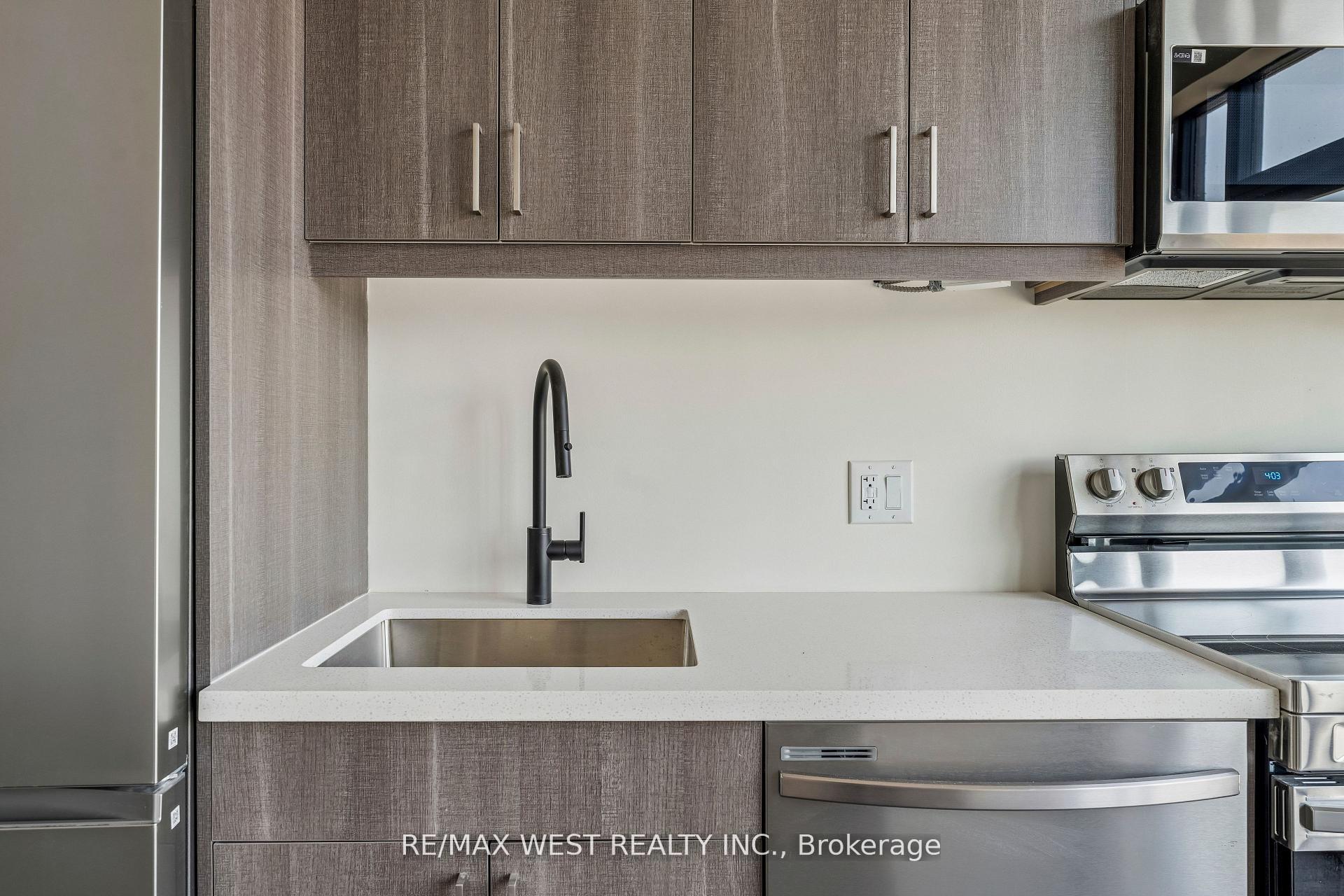 Photo 12 of Unit 114, 350 Prince Charles Drive S, Welland, Broadway — HOMEH