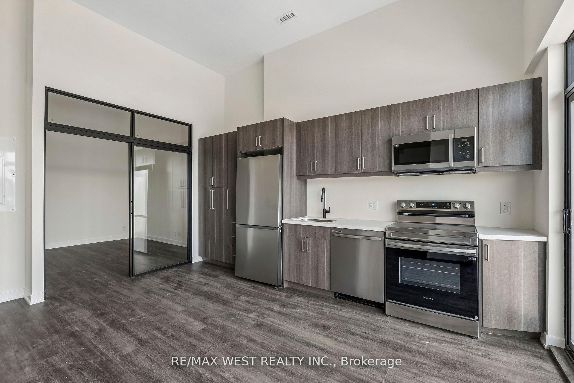 Photo 13 of Unit 114, 350 Prince Charles Drive S, Welland, Broadway — HOMEH