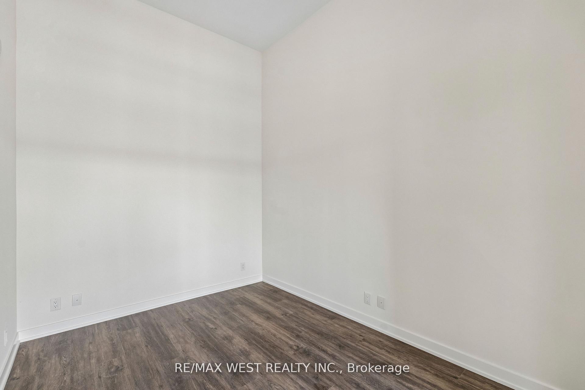 Photo 16 of Unit 114, 350 Prince Charles Drive S, Welland, Broadway — HOMEH