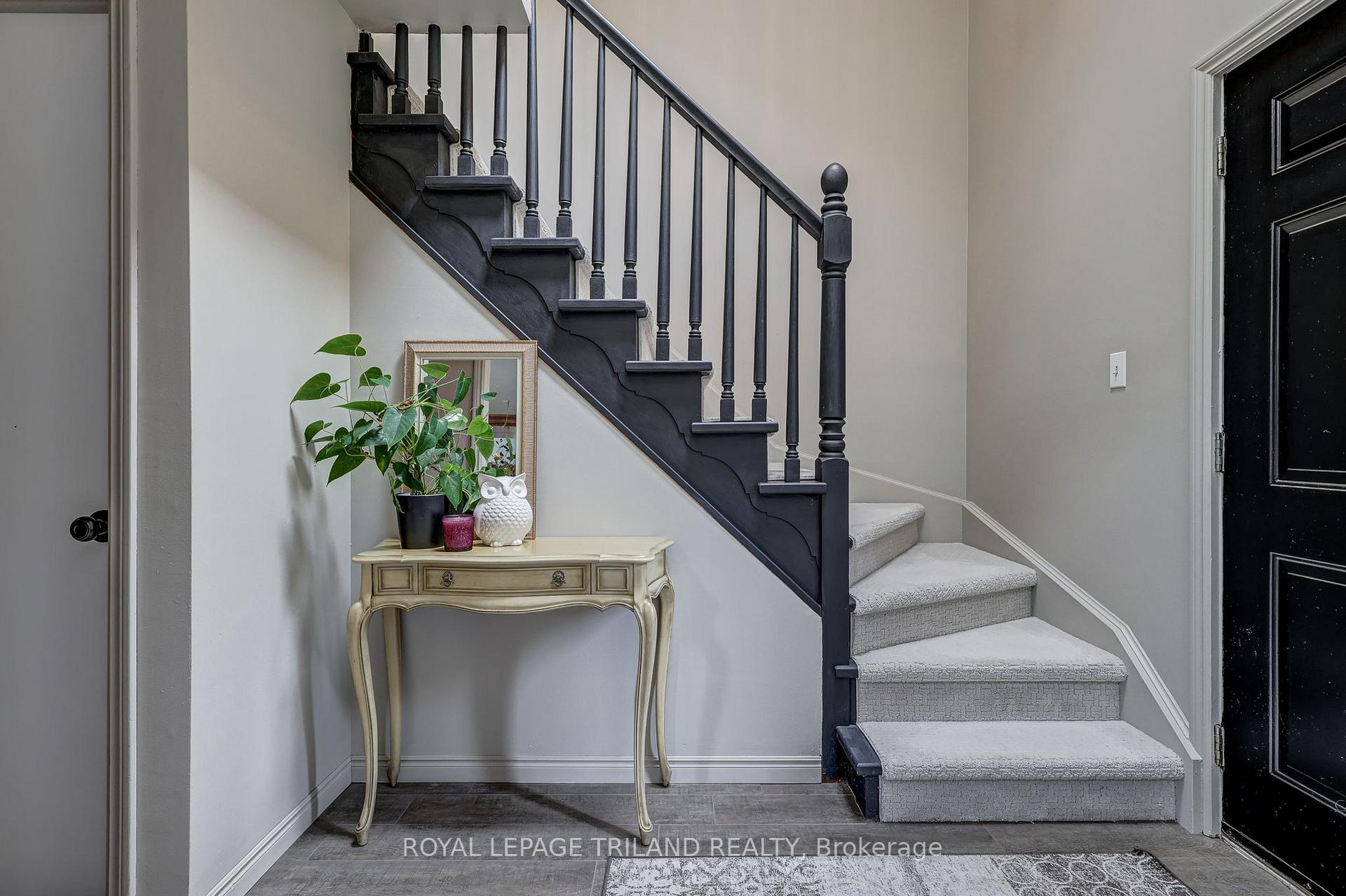 Photo 9 of 4588 Colonel Talbot Road, London, South V — HOMEH