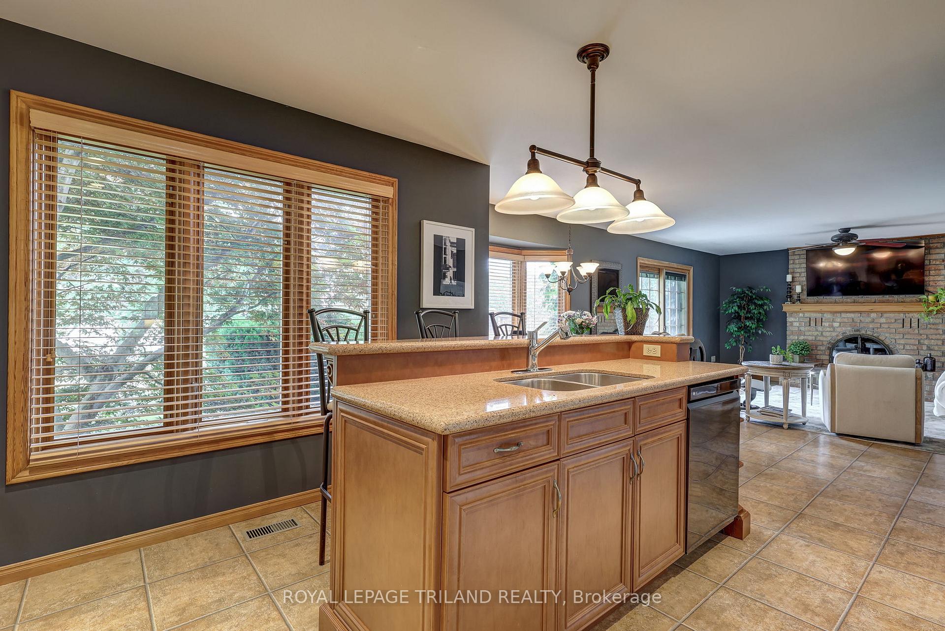 Photo 15 of 4588 Colonel Talbot Road, London, South V — HOMEH