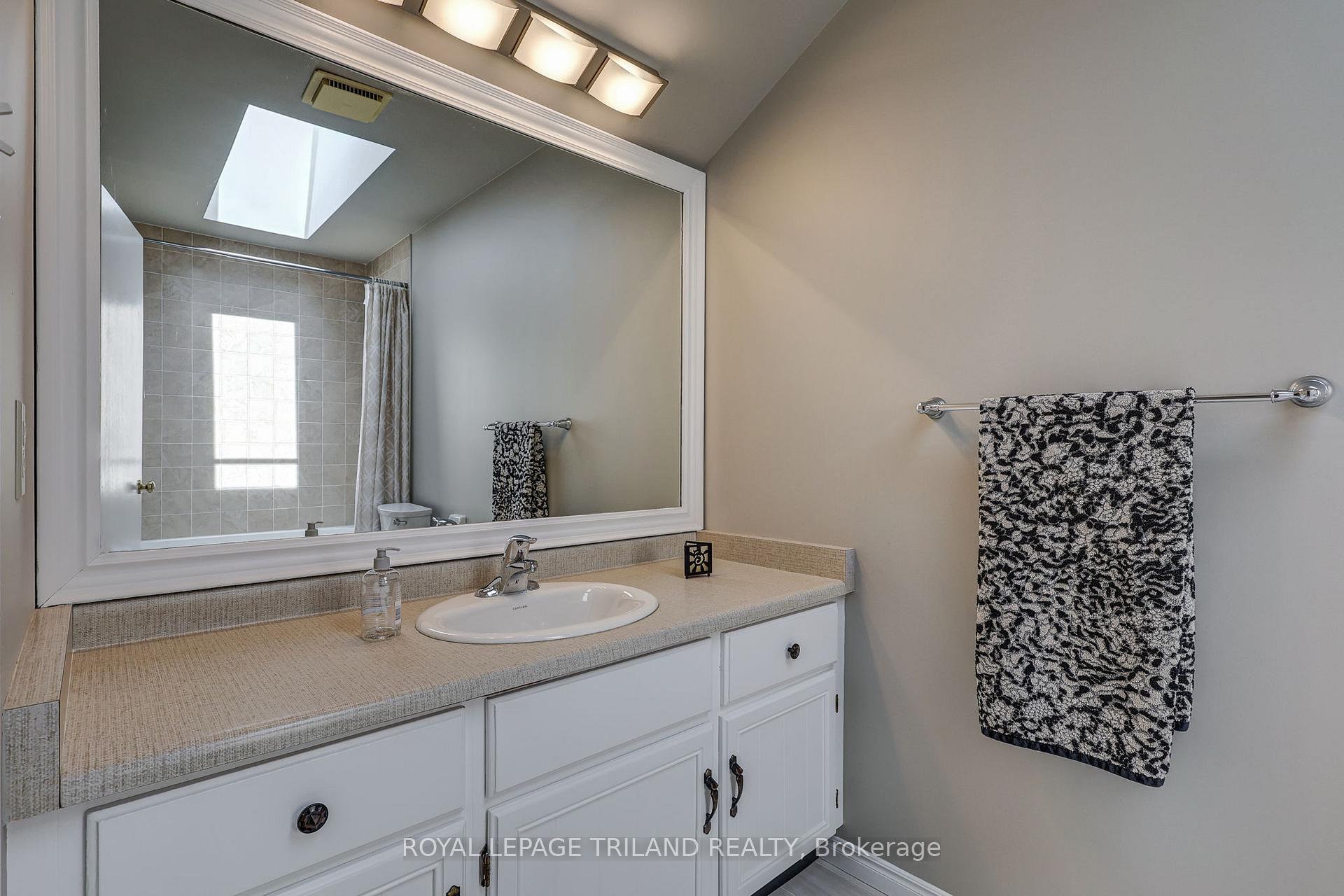 Photo 35 of 4588 Colonel Talbot Road, London, South V — HOMEH