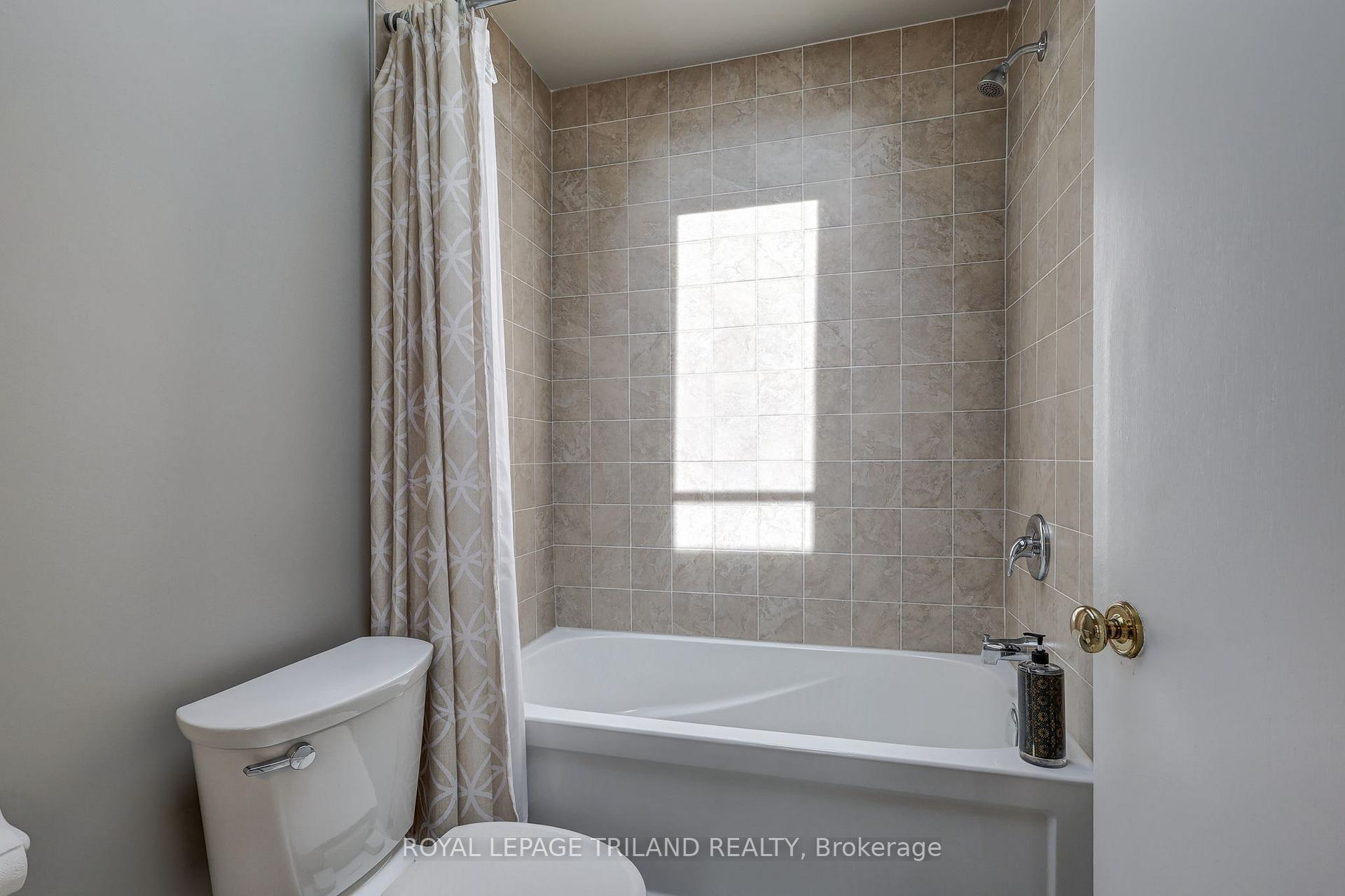 Photo 36 of 4588 Colonel Talbot Road, London, South V — HOMEH