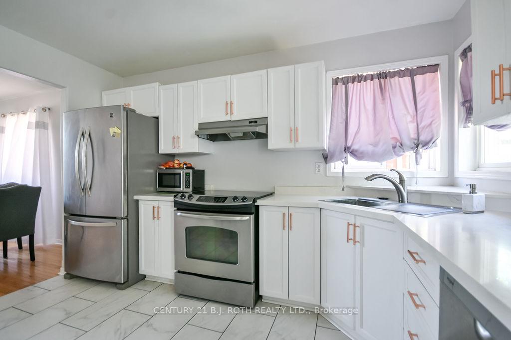 Photo 12 of 53 Forest Dale Drive, Barrie, Little Lake — HOMEH