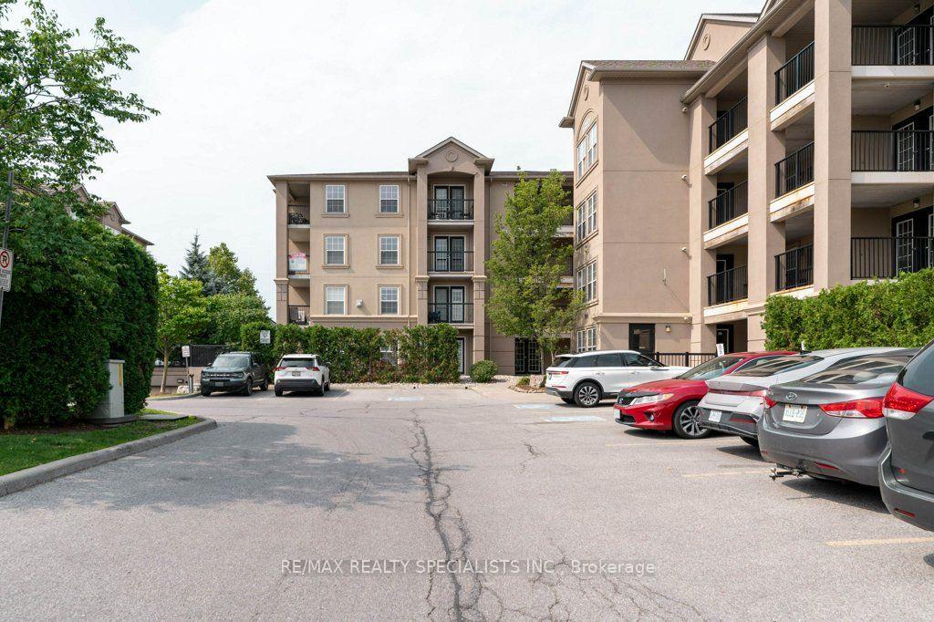 Photo 3 of Unit 313, 1340 Main Street E, Milton, Dempsey — HOMEH