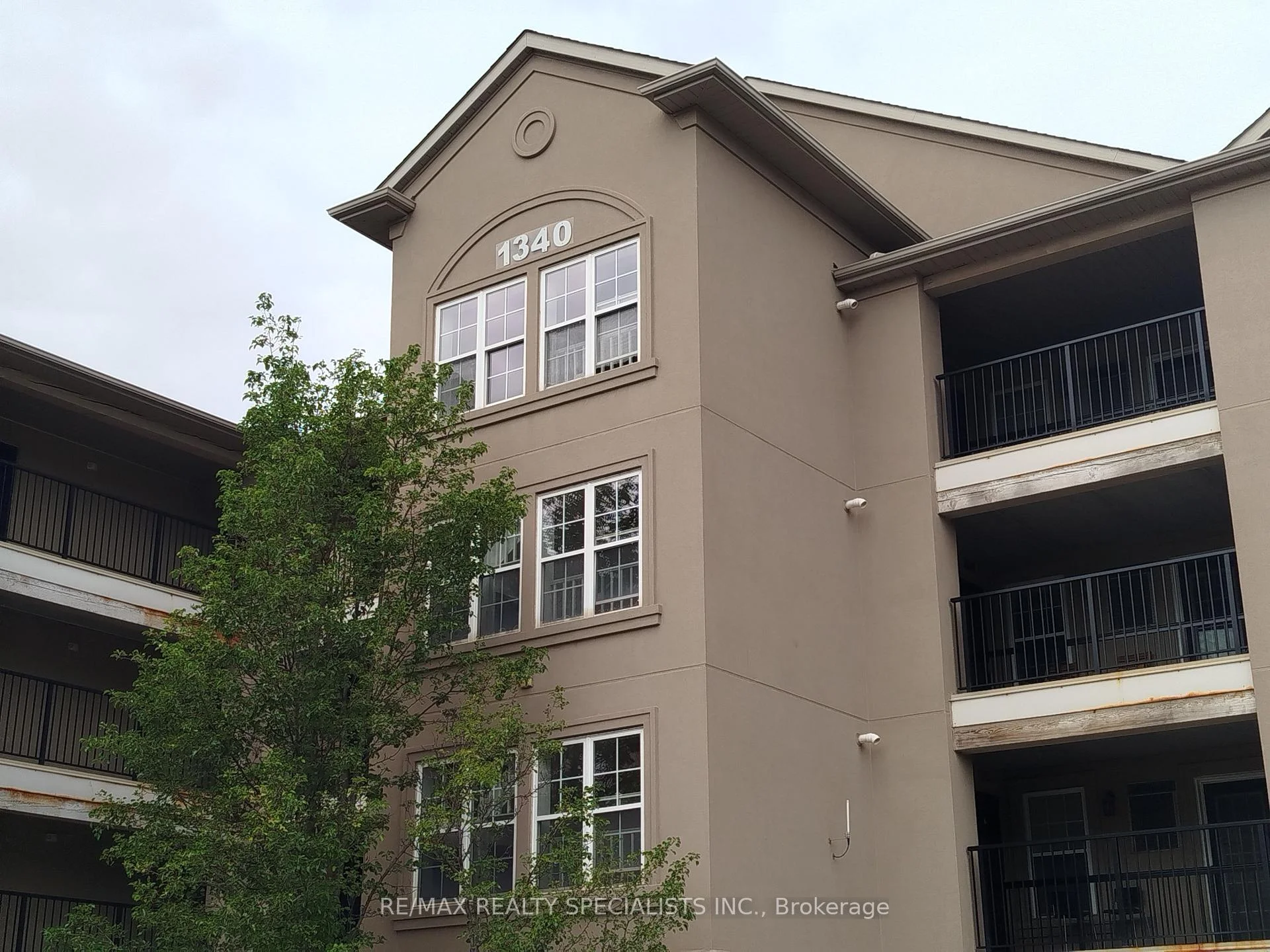 Photo 2 of Unit 313, 1340 Main Street E, Milton, Dempsey — HOMEH