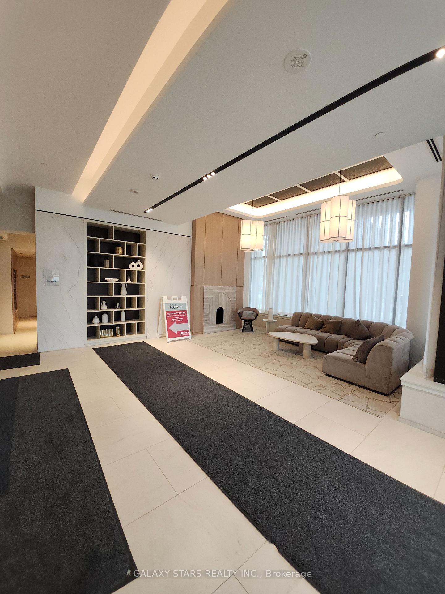 Photo 4 of Unit 823, 30 Dreamers Way, Toronto, Regent Park — HOMEH