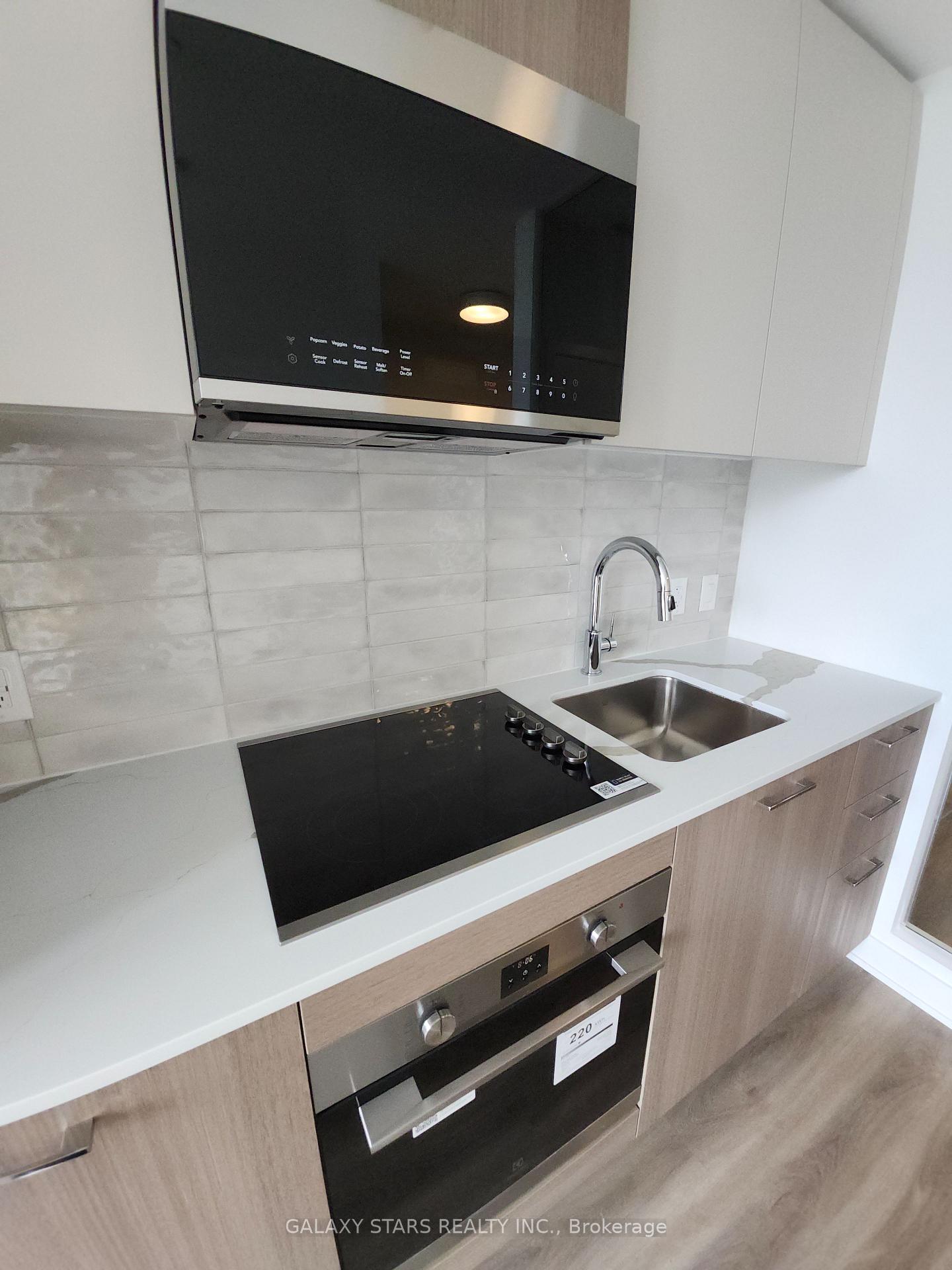 Photo 8 of Unit 823, 30 Dreamers Way, Toronto, Regent Park — HOMEH