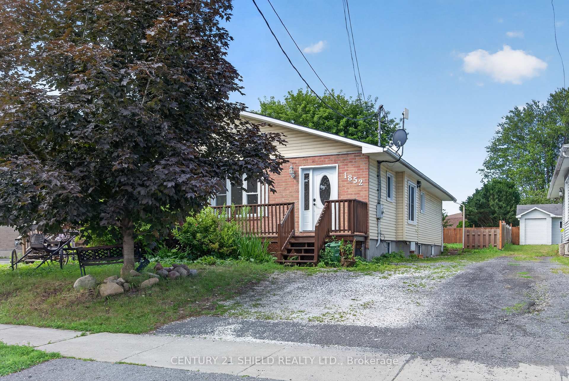 Photo 1 of 1852 Brookdale Avenue, Cornwall, Cornwall — HOMEH