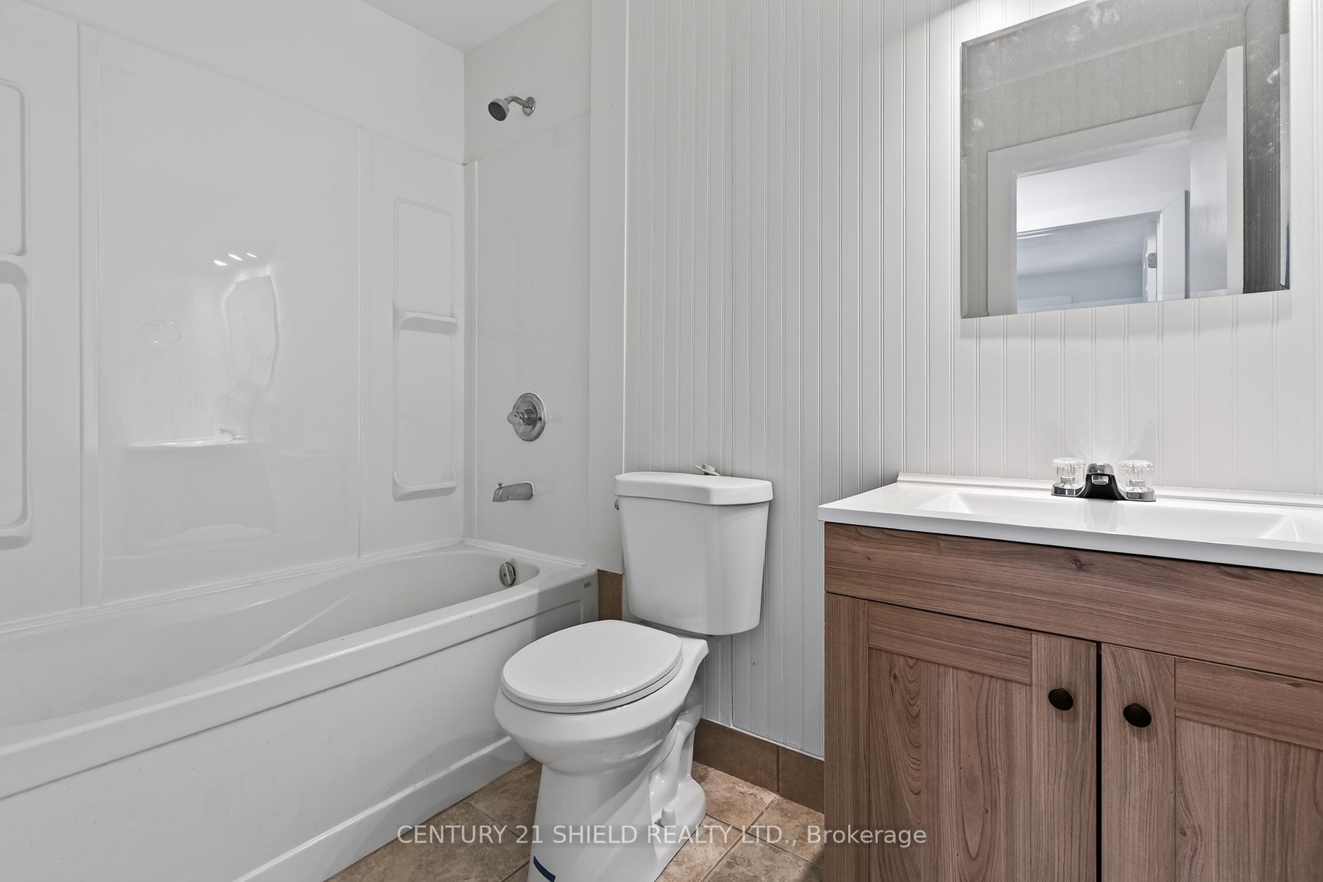 Photo 9 of 1852 Brookdale Avenue, Cornwall, Cornwall — HOMEH