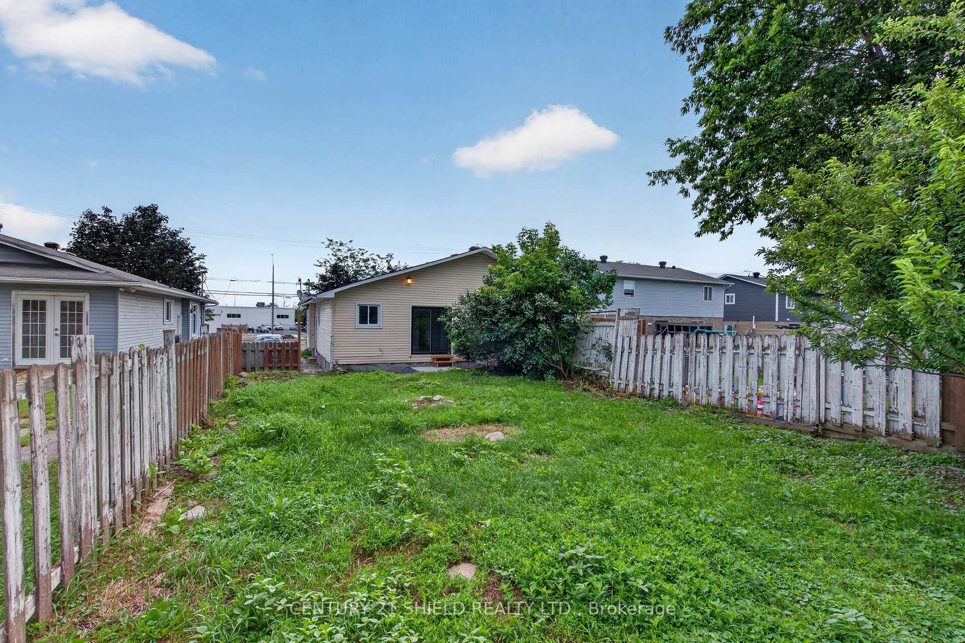 Photo 39 of 1852 Brookdale Avenue, Cornwall, Cornwall — HOMEH