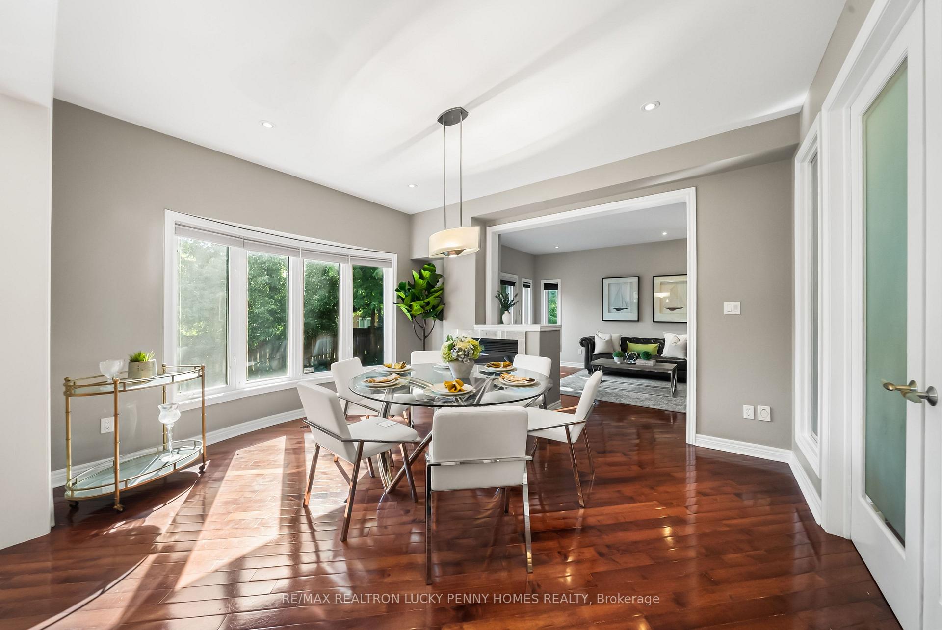 Photo 14 of 19 Mumberson Court, Markham, Cachet — HOMEH