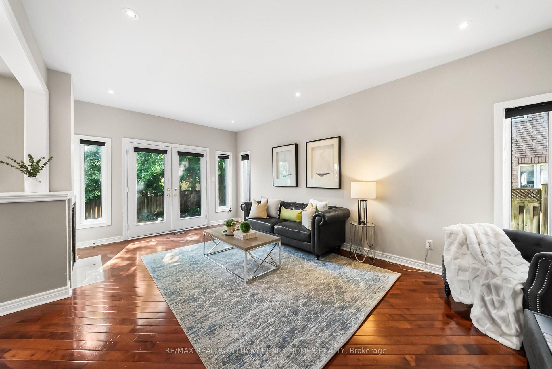Photo 16 of 19 Mumberson Court, Markham, Cachet — HOMEH