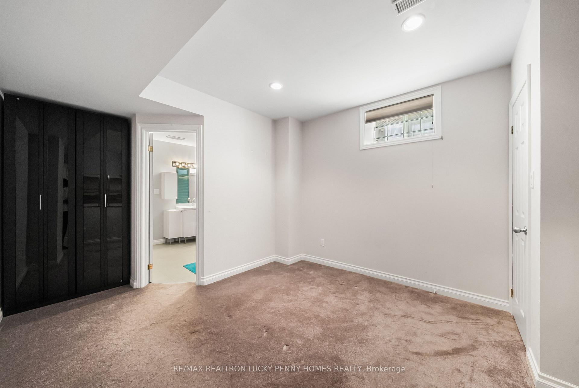 Photo 43 of 19 Mumberson Court, Markham, Cachet — HOMEH