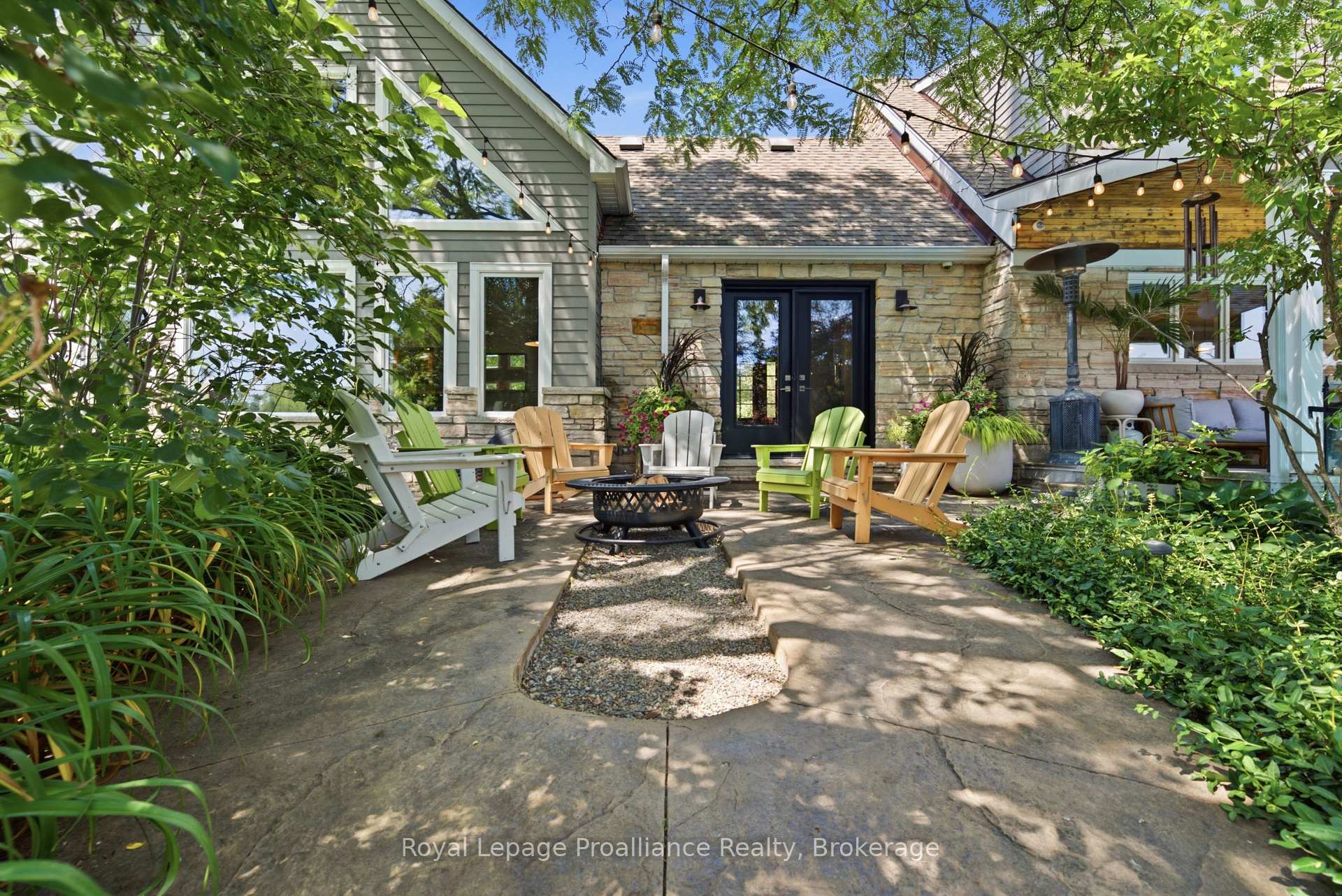 Photo 34 of 658 Old Highway 2, Quinte West, Sidney Ward — HOMEH
