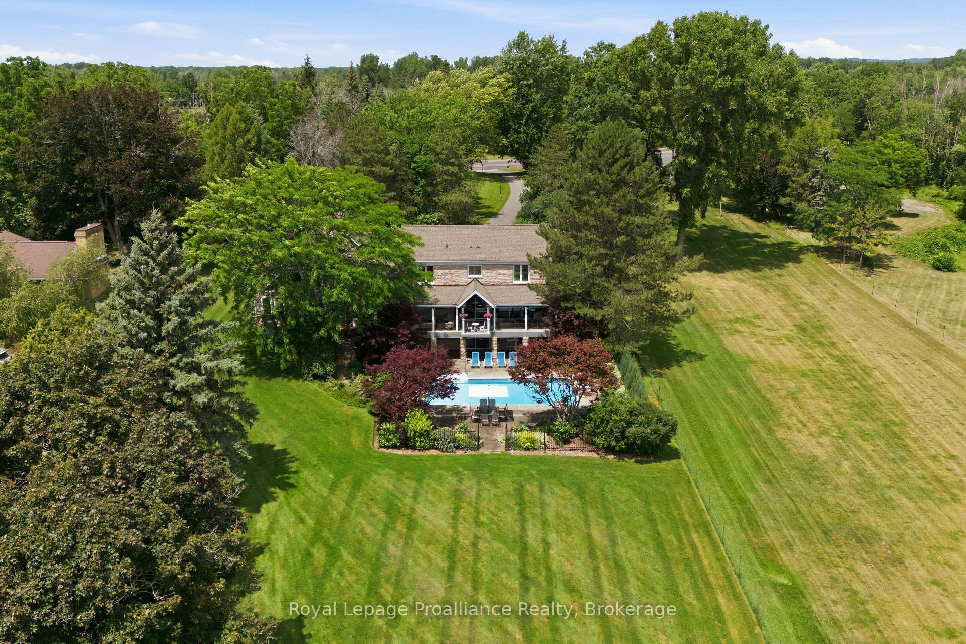 Photo 38 of 658 Old Highway 2, Quinte West, Sidney Ward — HOMEH