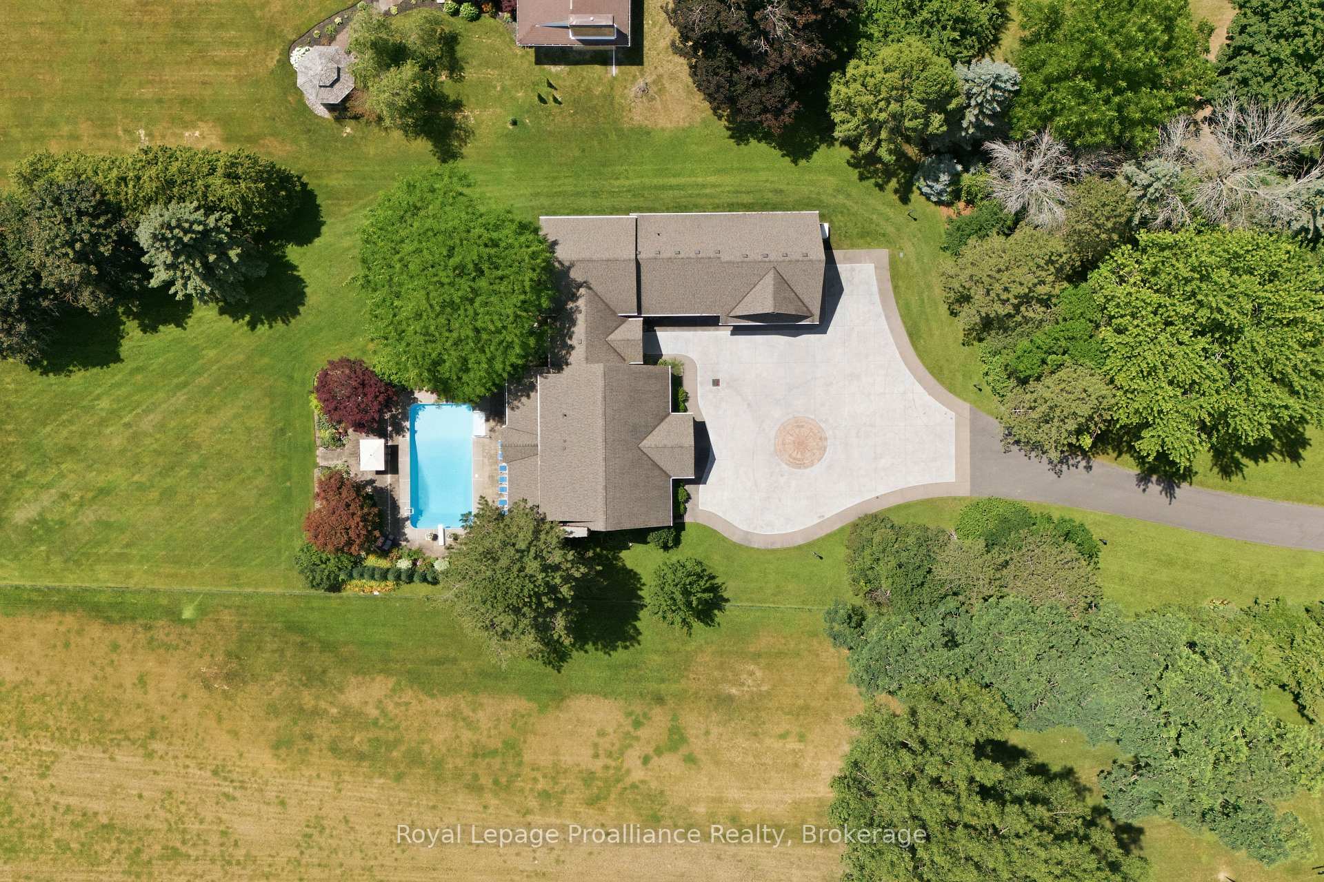 Photo 47 of 658 Old Highway 2, Quinte West, Sidney Ward — HOMEH