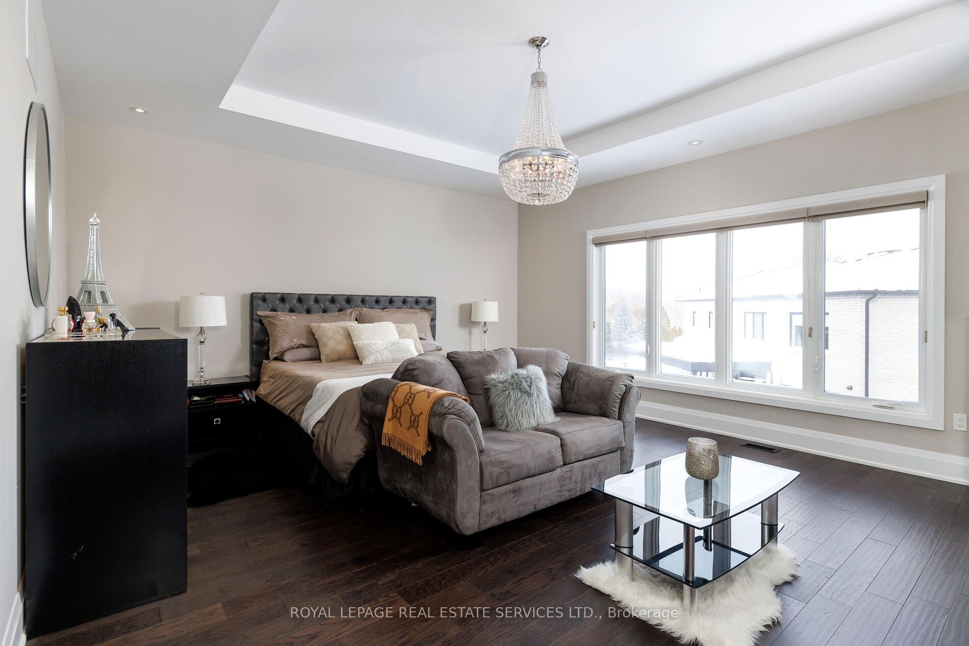 Photo 20 of 175 Burloak Drive W, Oakville, Bronte — HOMEH