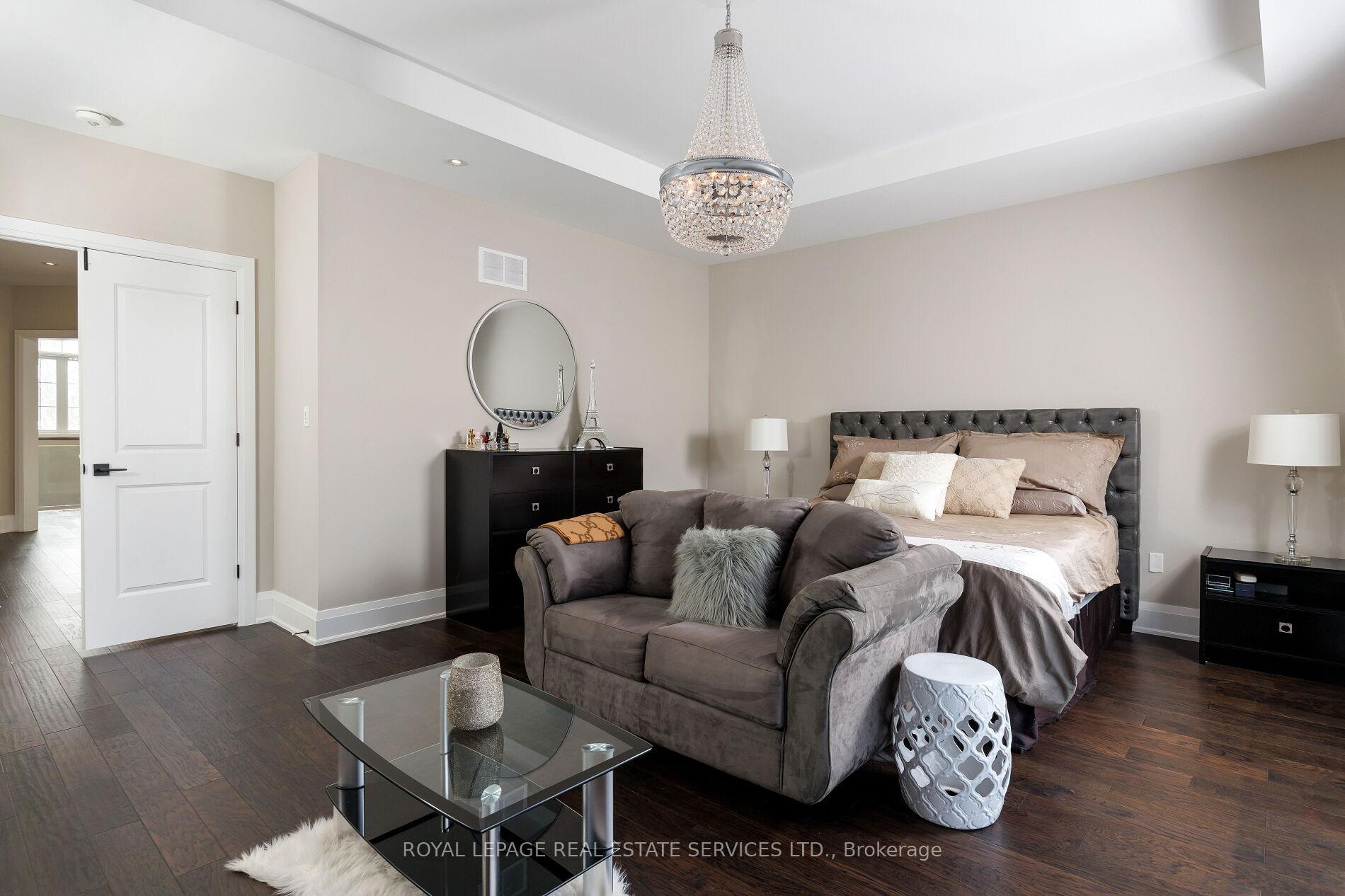 Photo 21 of 175 Burloak Drive W, Oakville, Bronte — HOMEH