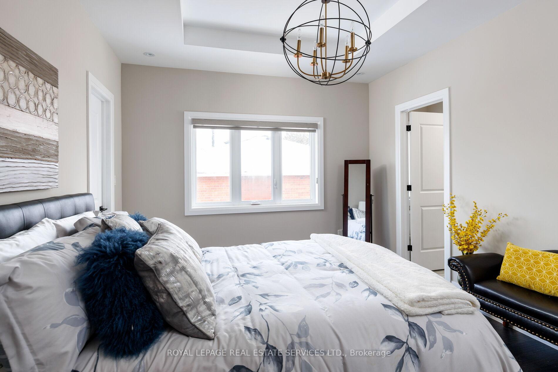 Photo 28 of 175 Burloak Drive W, Oakville, Bronte — HOMEH
