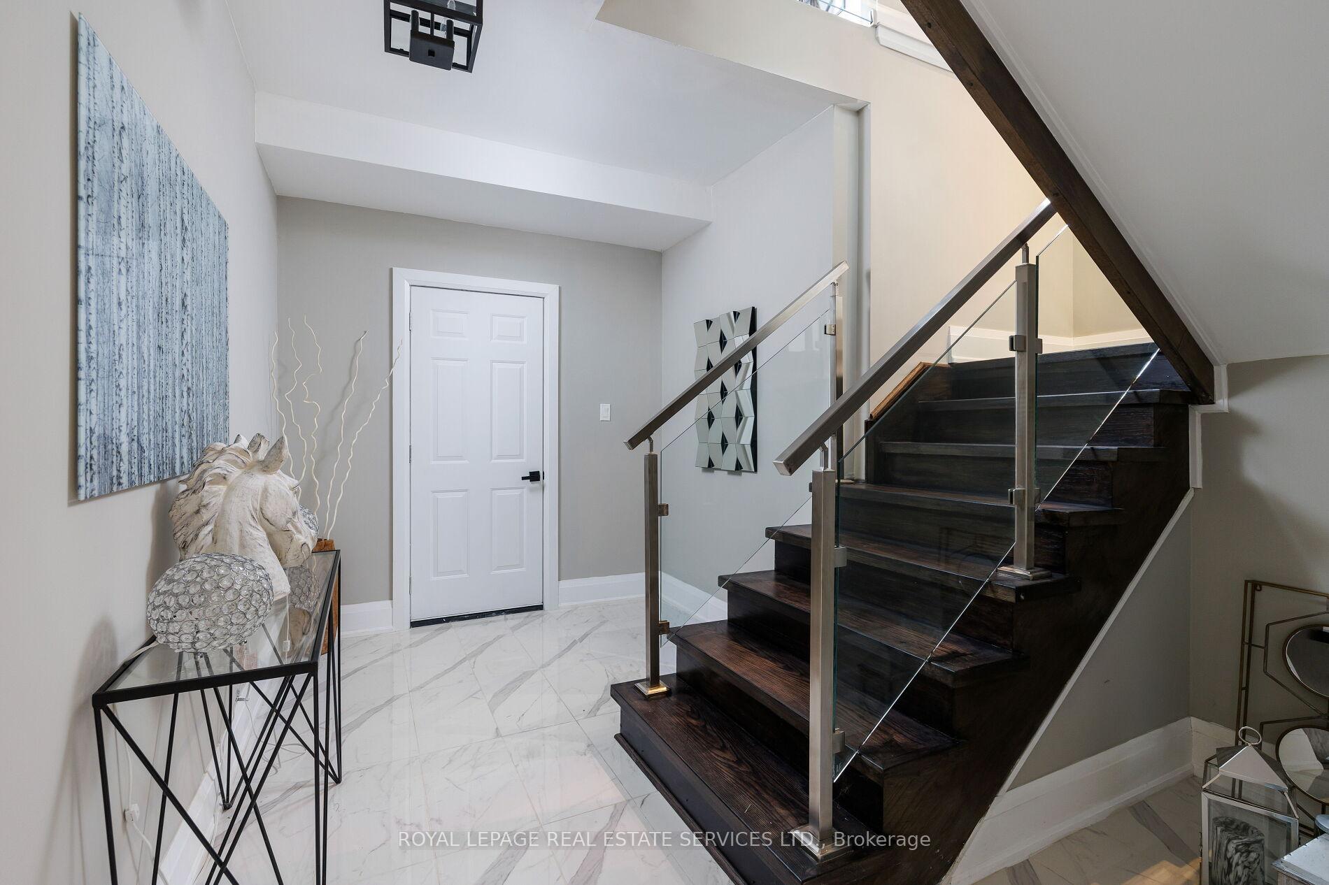 Photo 31 of 175 Burloak Drive W, Oakville, Bronte — HOMEH