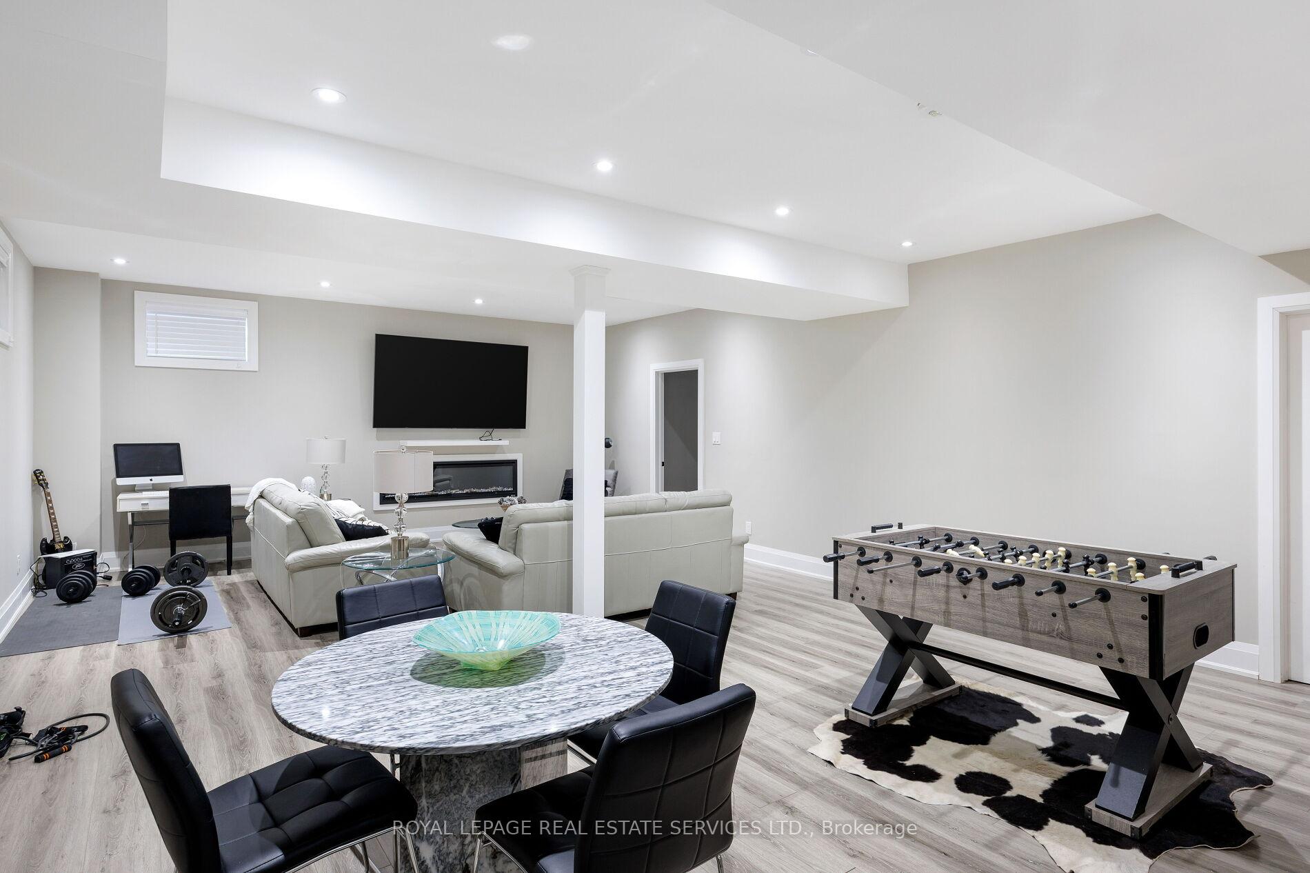 Photo 33 of 175 Burloak Drive W, Oakville, Bronte — HOMEH