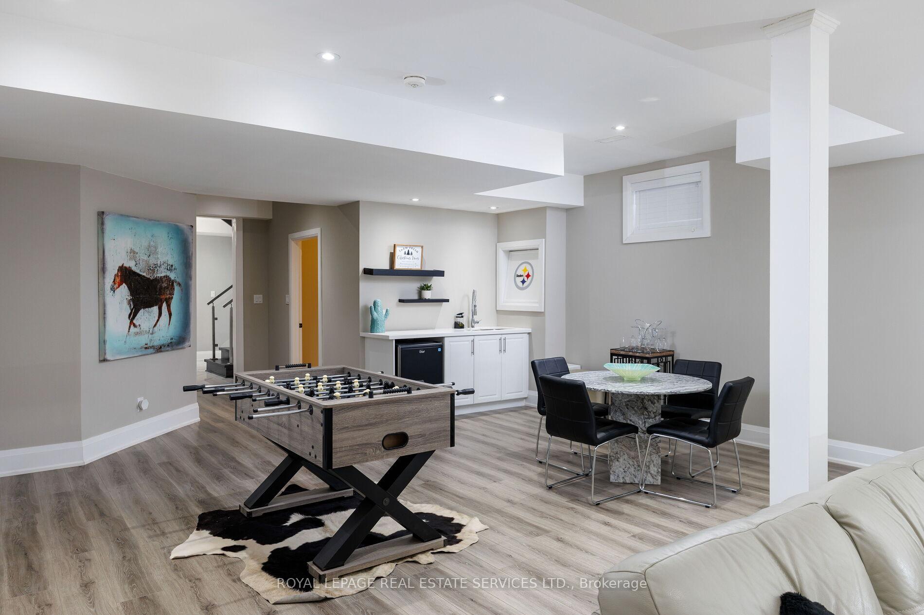 Photo 35 of 175 Burloak Drive W, Oakville, Bronte — HOMEH