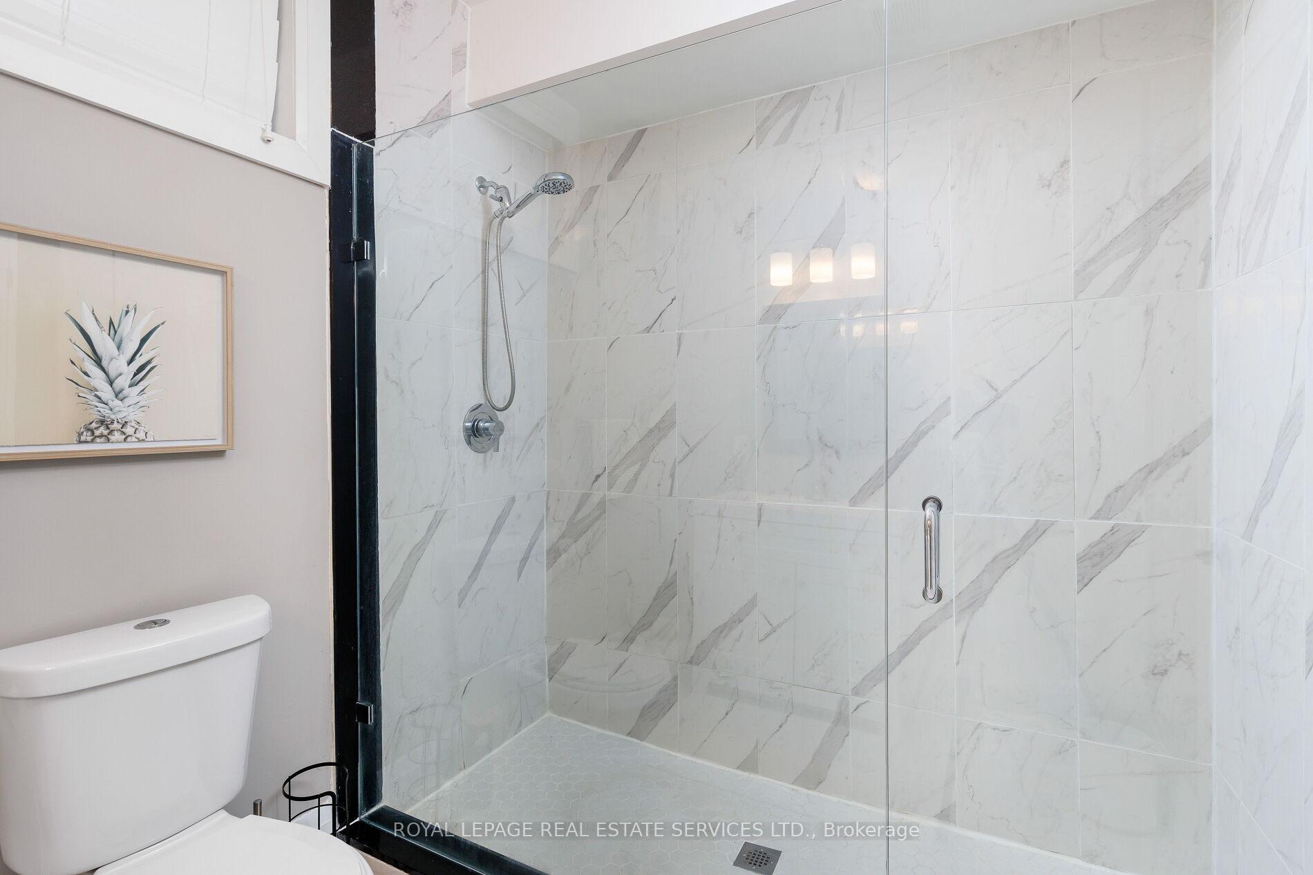 Photo 36 of 175 Burloak Drive W, Oakville, Bronte — HOMEH