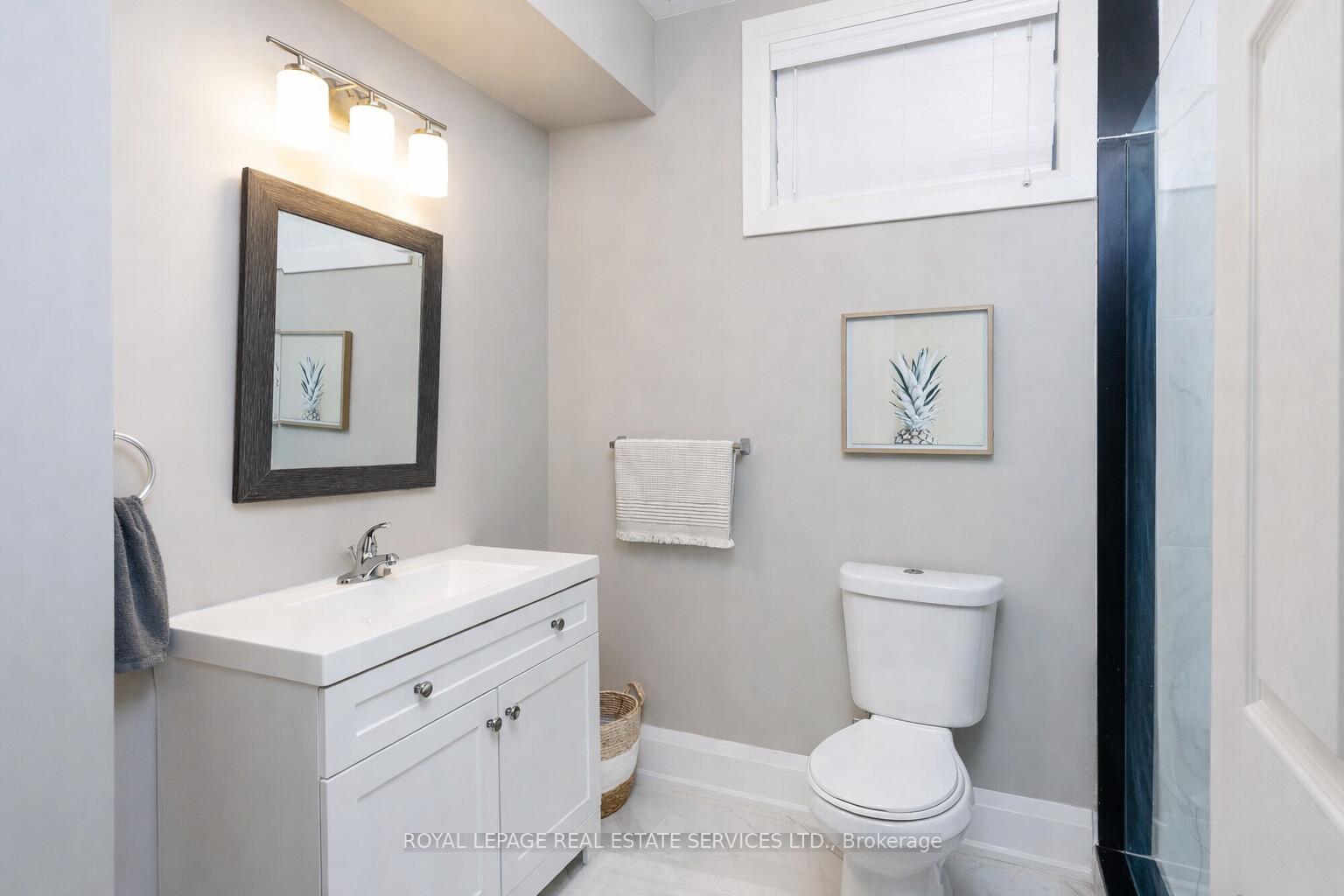 Photo 38 of 175 Burloak Drive W, Oakville, Bronte — HOMEH