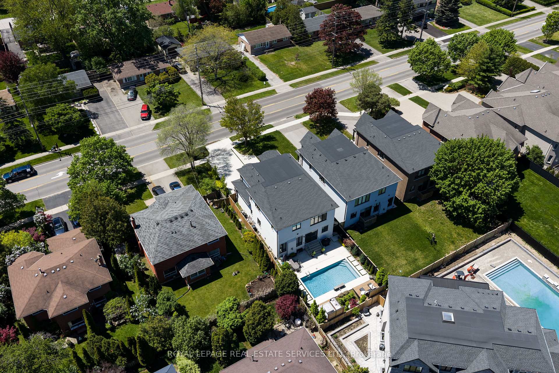 Photo 48 of 175 Burloak Drive W, Oakville, Bronte — HOMEH