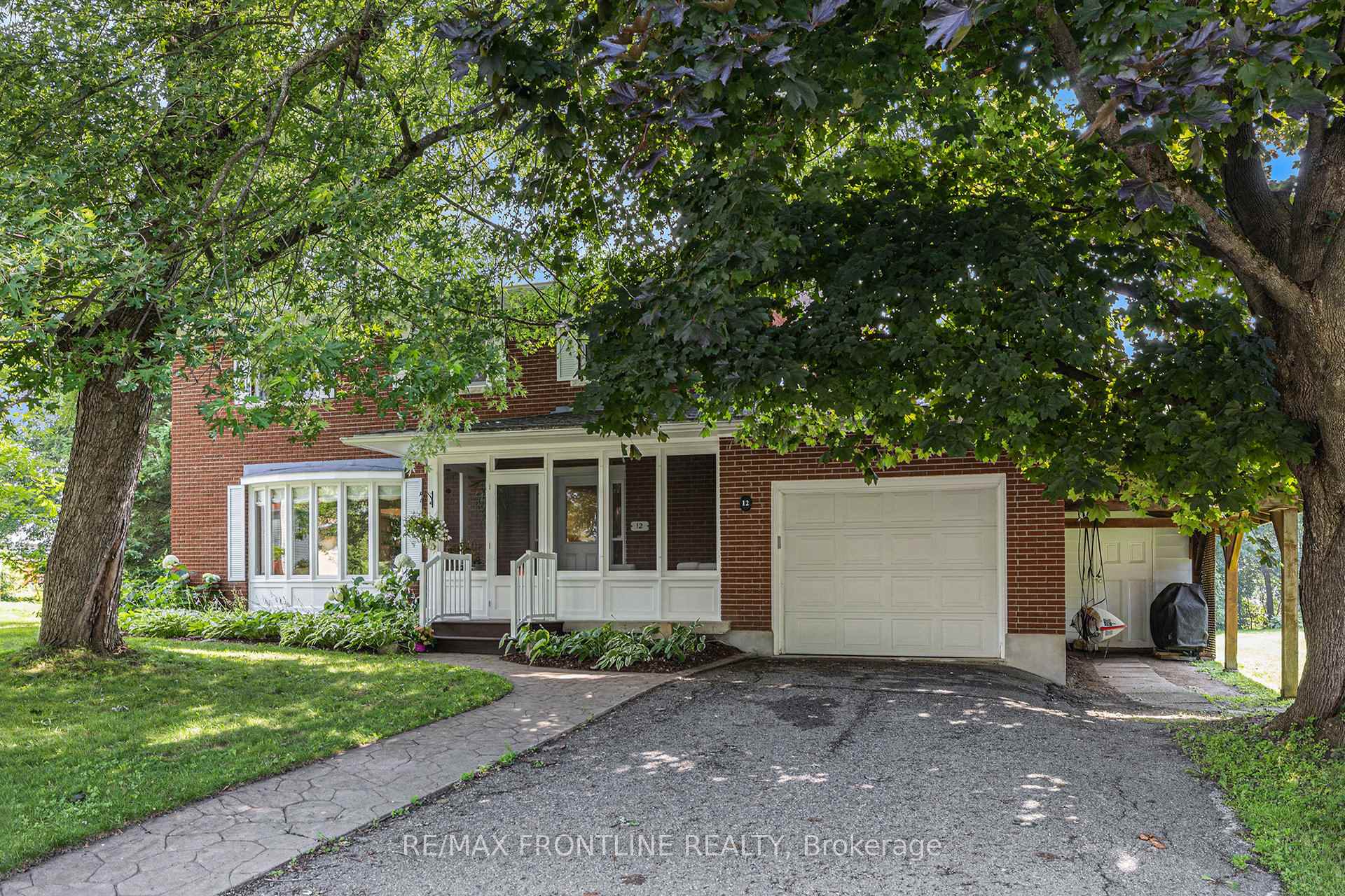 Photo 2 of 12 Glenview Crescent, Perth, Perth — HOMEH