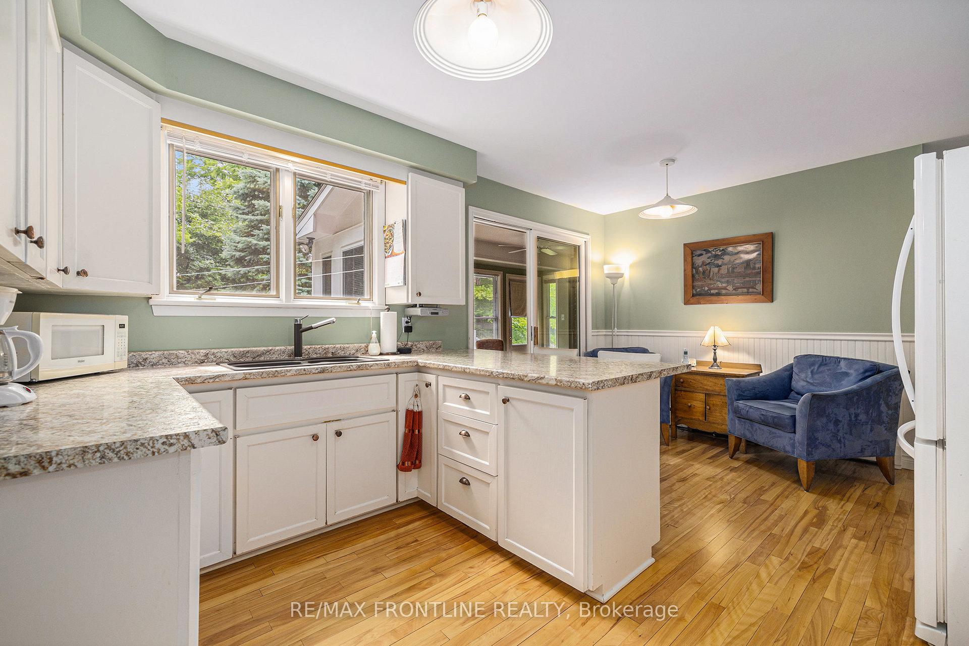 Photo 13 of 12 Glenview Crescent, Perth, Perth — HOMEH
