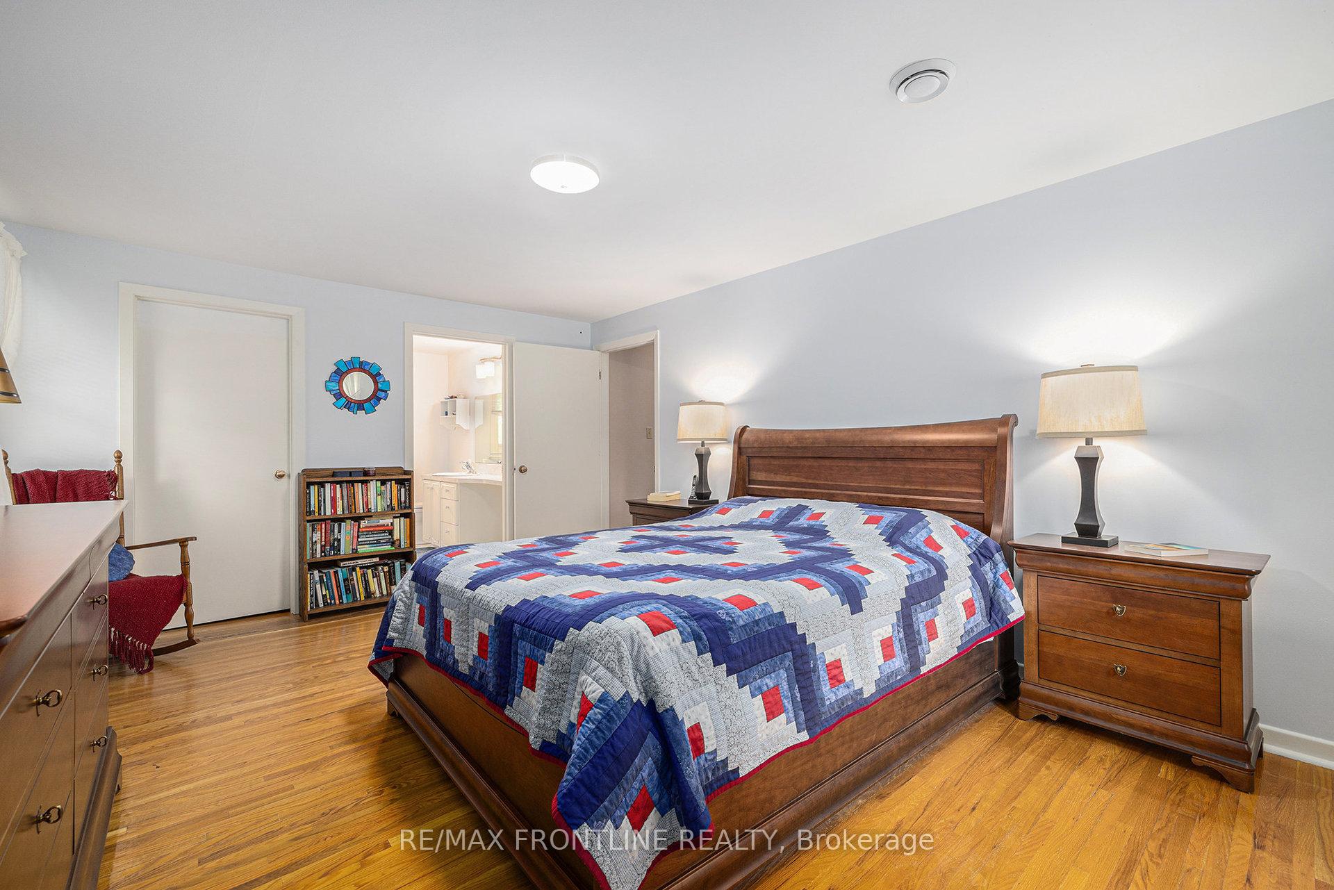 Photo 23 of 12 Glenview Crescent, Perth, Perth — HOMEH