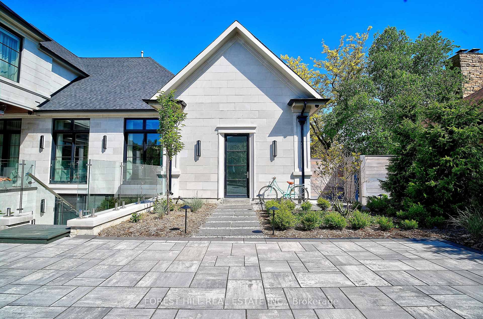 Photo 23 of 163 Arnold Avenue, Vaughan, Crestwood-Springfarm-Yorkhill — HOMEH