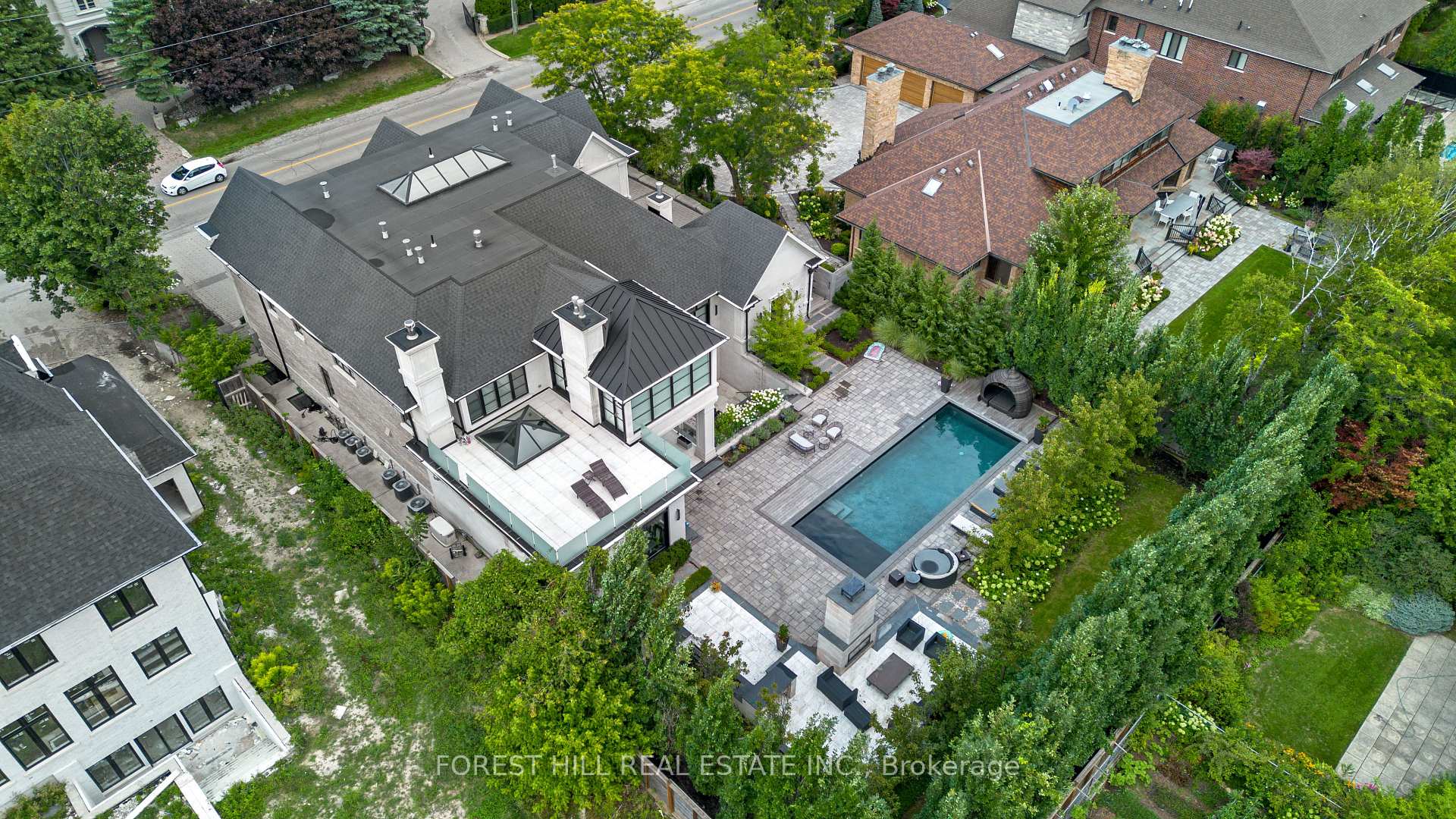 Photo 30 of 163 Arnold Avenue, Vaughan, Crestwood-Springfarm-Yorkhill — HOMEH