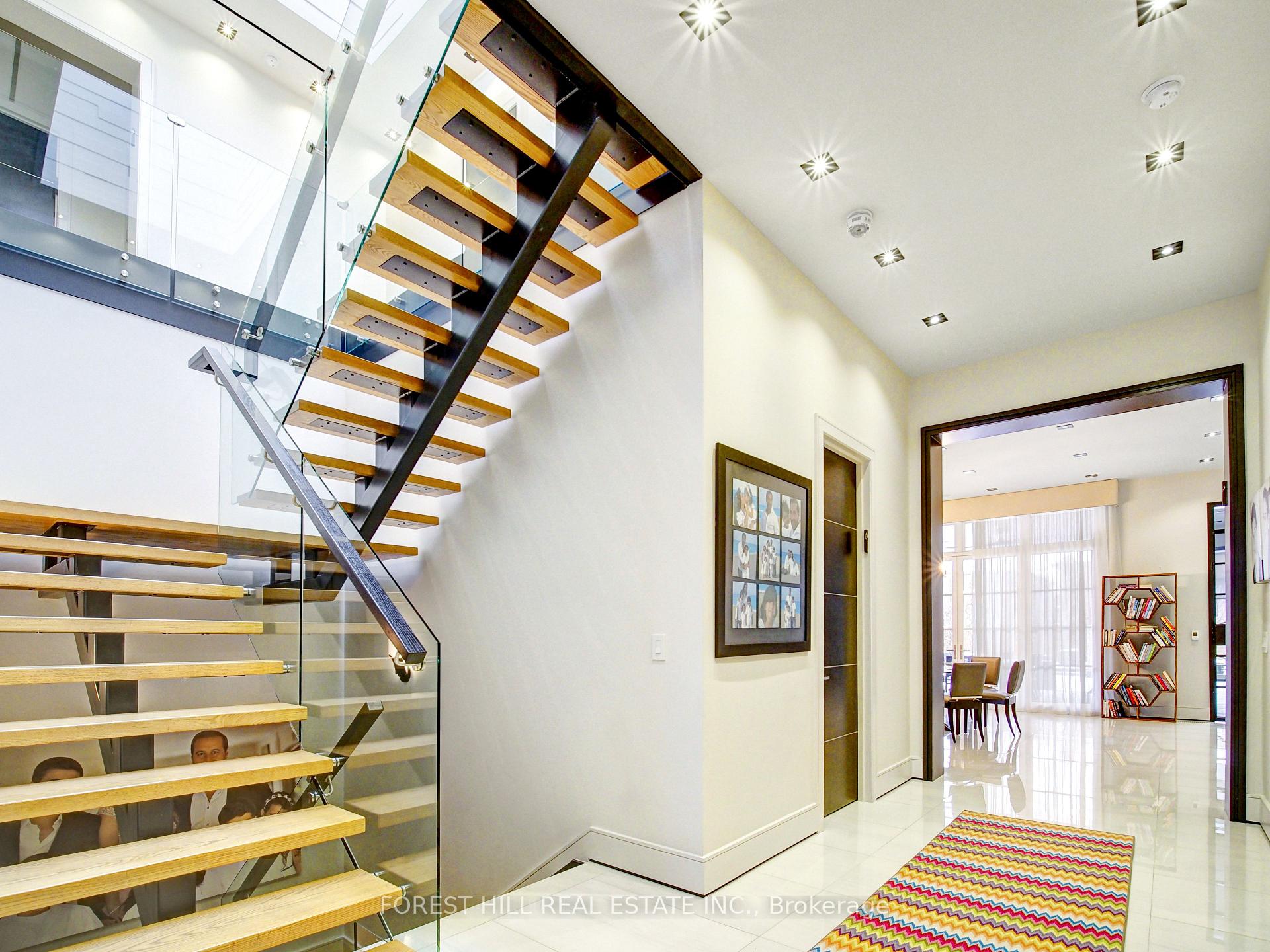 Photo 38 of 163 Arnold Avenue, Vaughan, Crestwood-Springfarm-Yorkhill — HOMEH